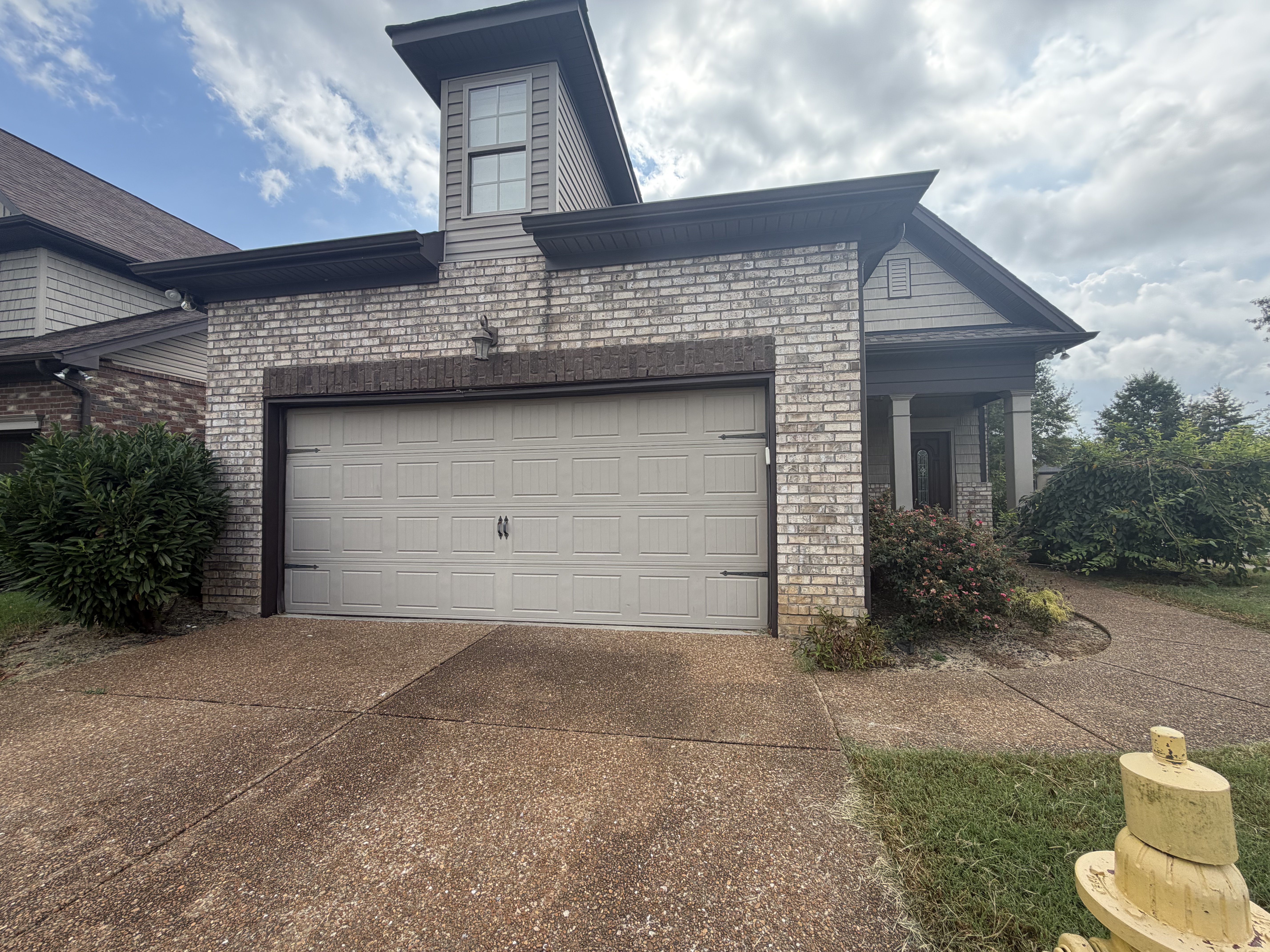 Photo 2 of 19 of 100 Trenton Ln, Hendersonville, TN