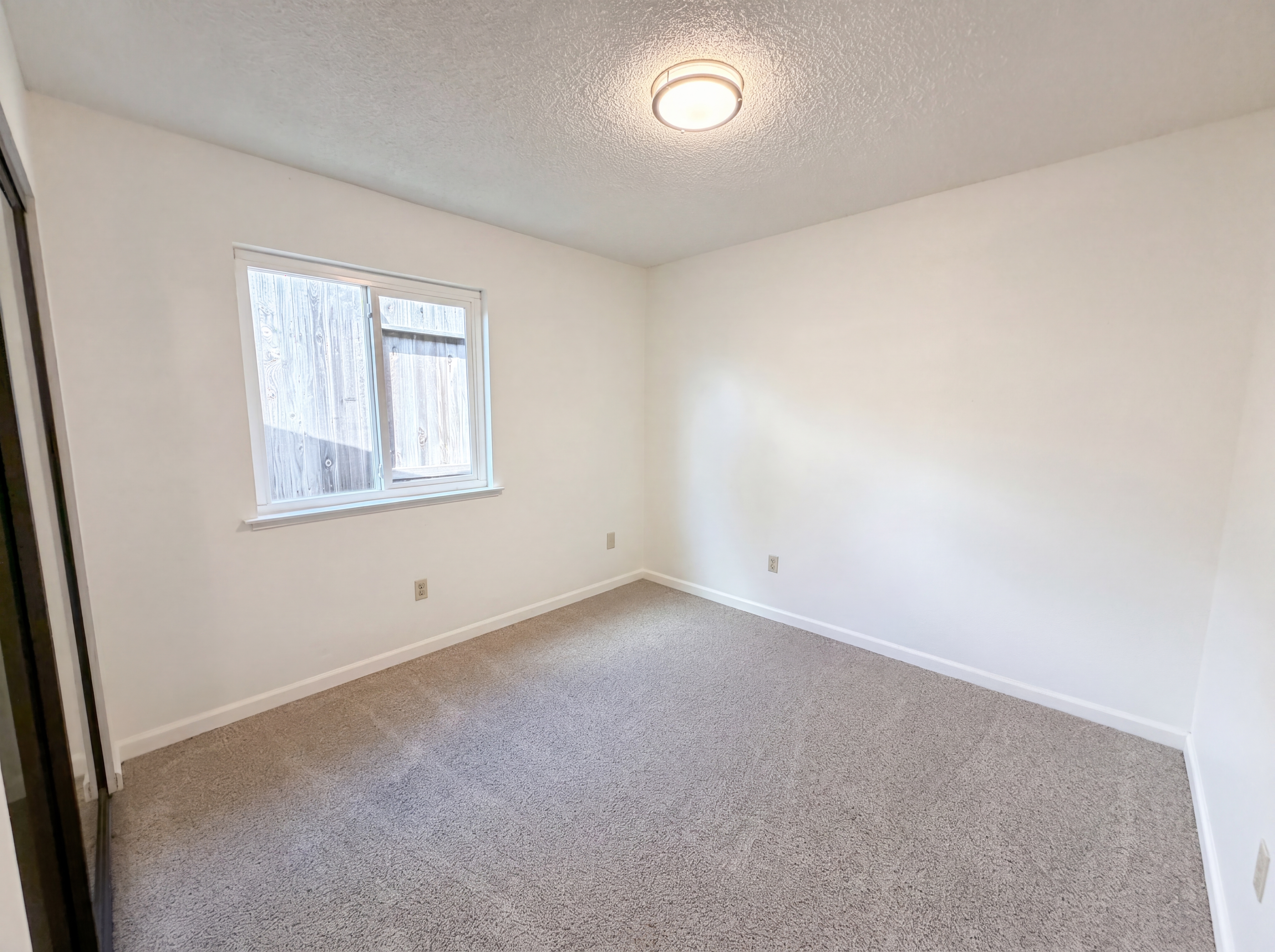 Photo 11 of 27 of 5901 Small Hill Ct, Citrus Heights, CA