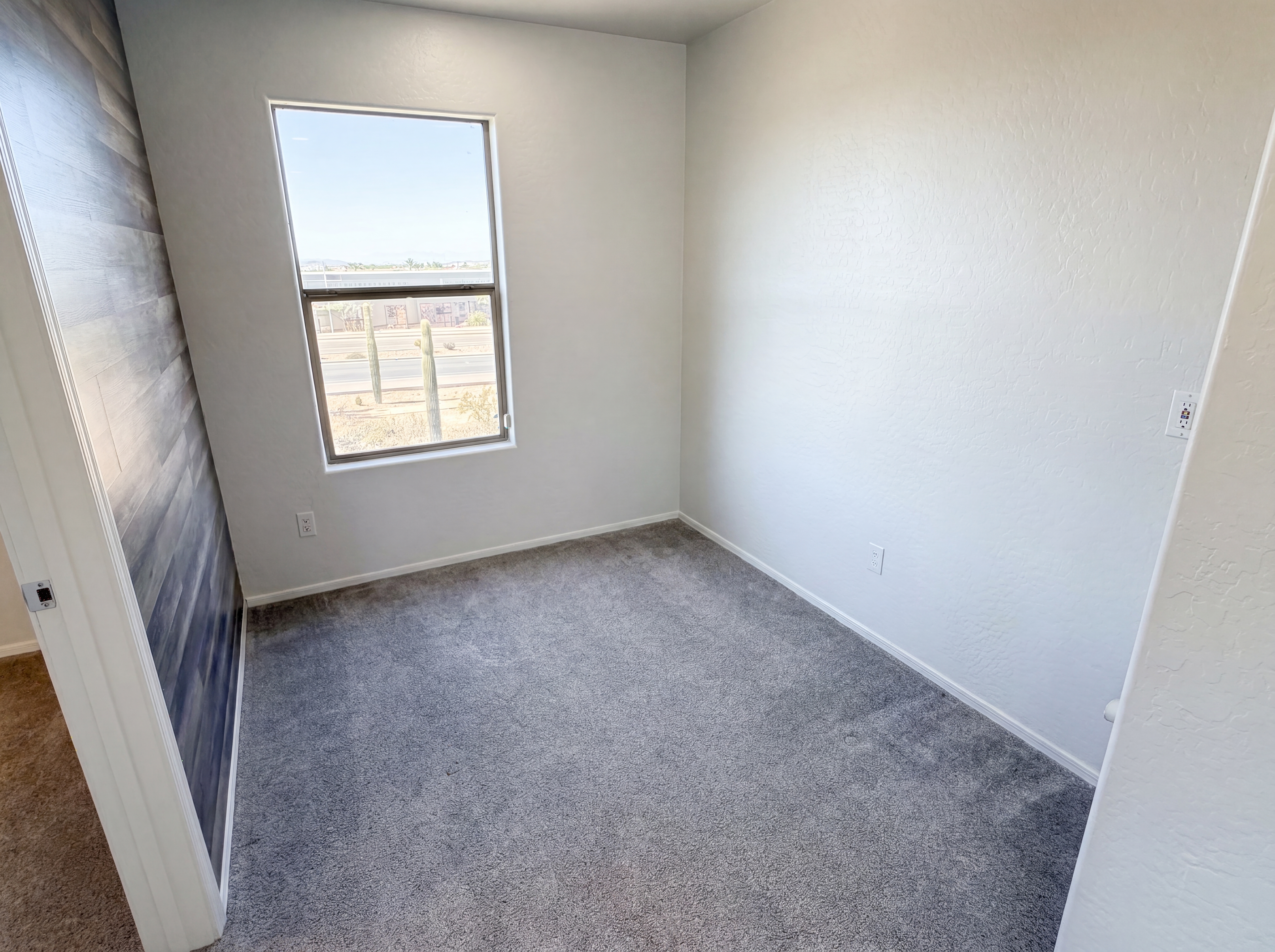 Photo 20 of 40 of 2513 W Florentine Rd, Phoenix, AZ