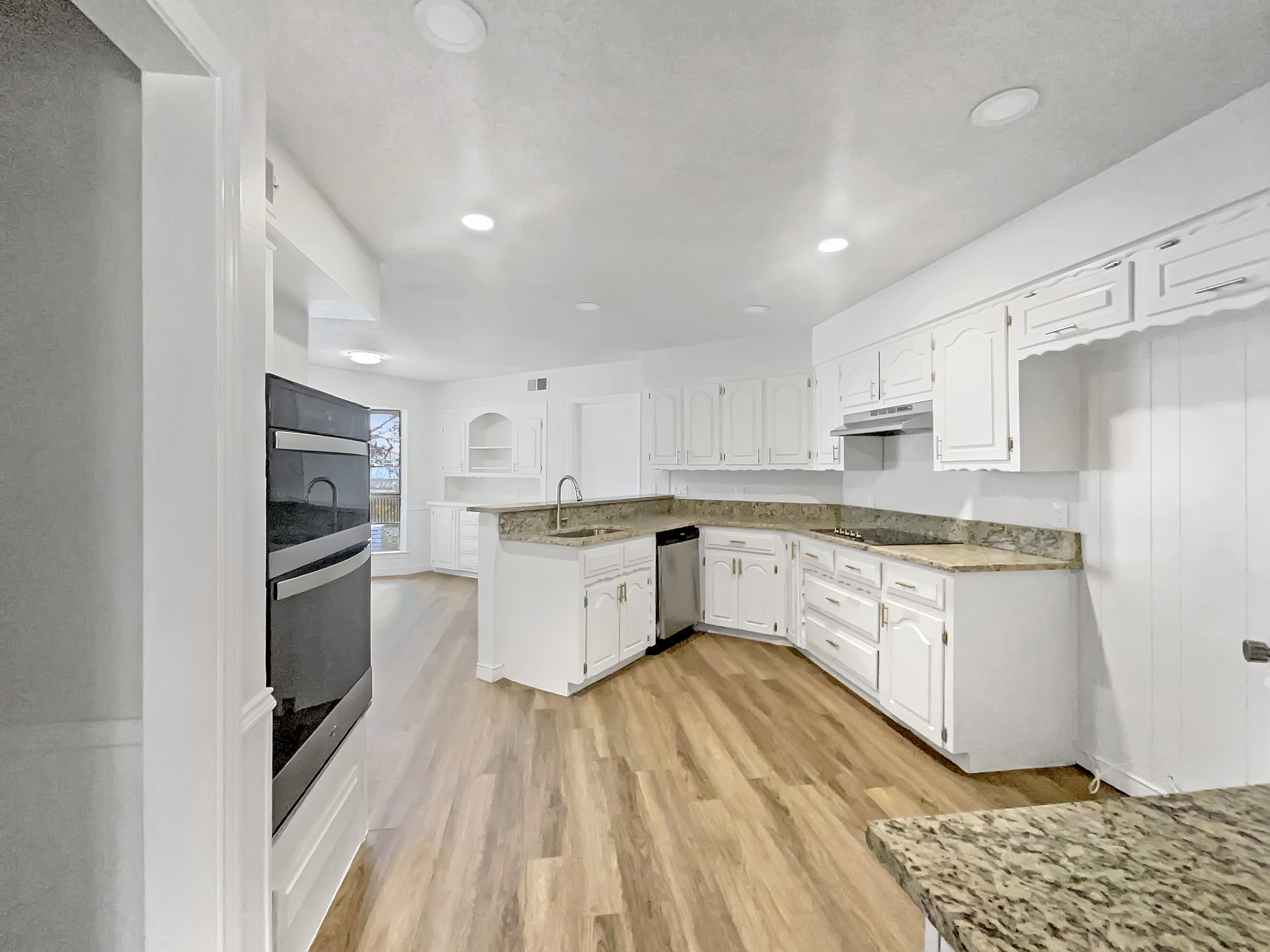 Photo 2 of 25 of 203 Westpark Dr S, McKinney, TX