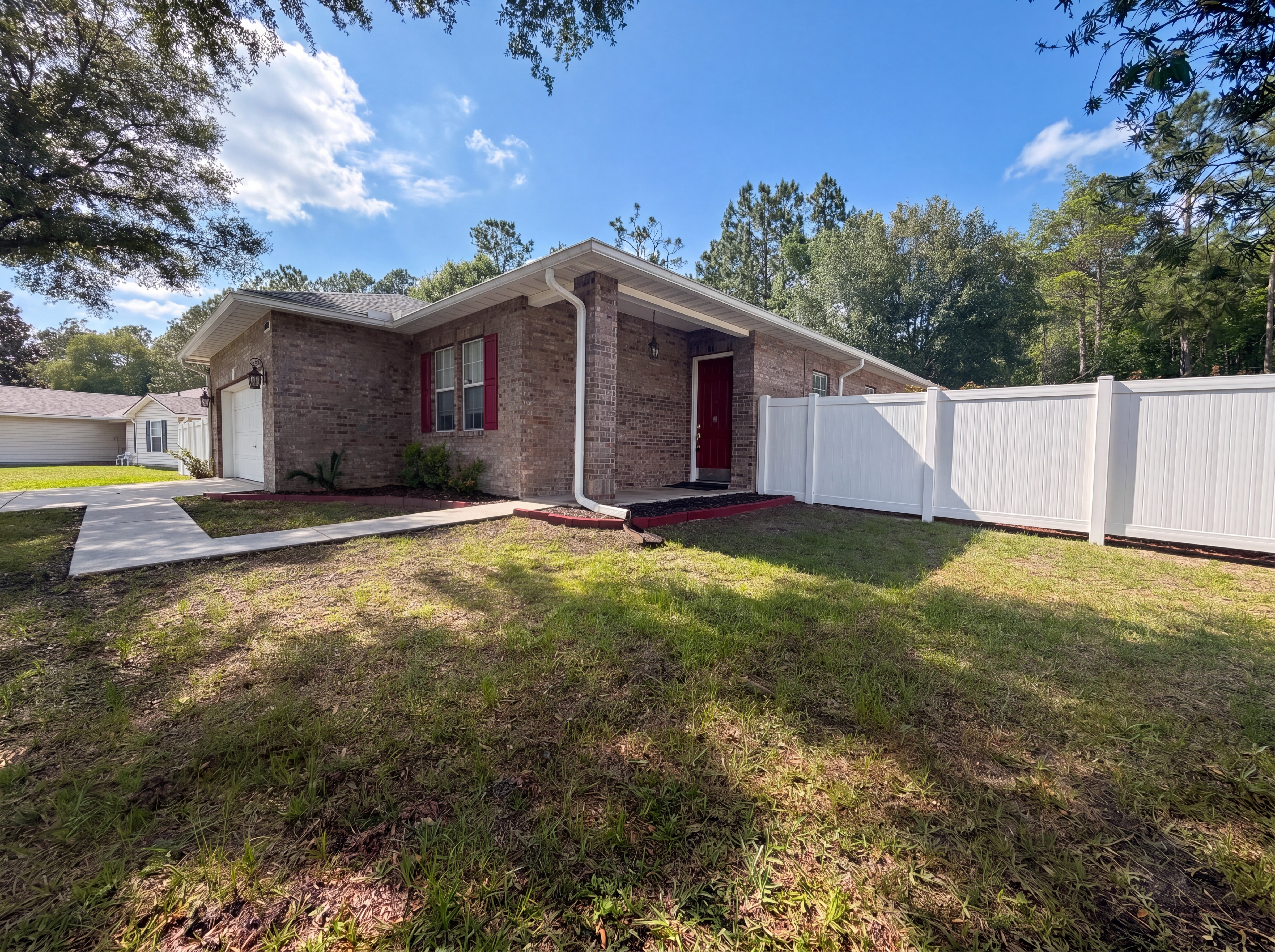 Photo 19 of 23 of 11215 Martin Lakes Dr N, Jacksonville, FL