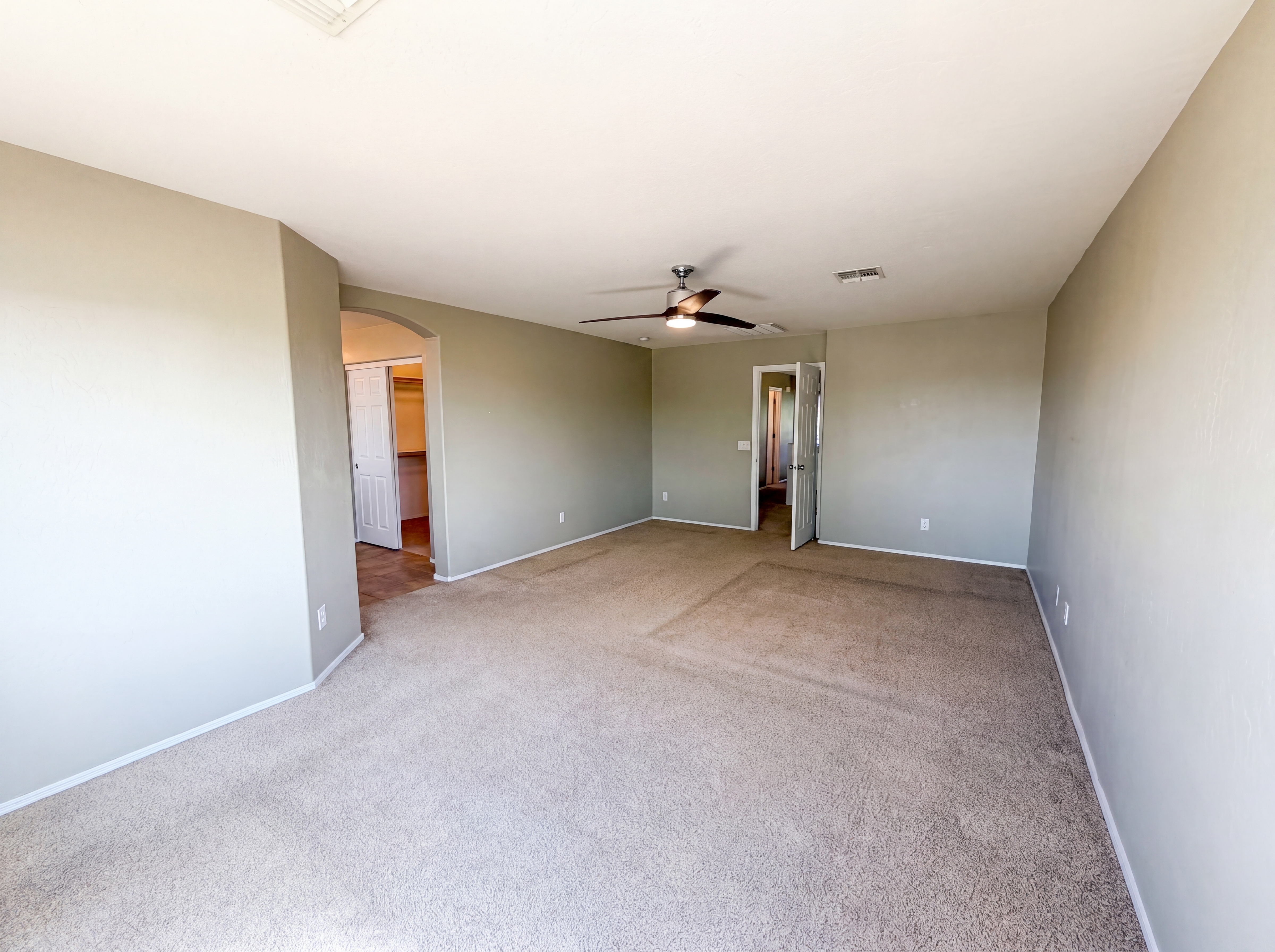 Photo 4 of 33 of 11397 W Lincoln St, Avondale, AZ
