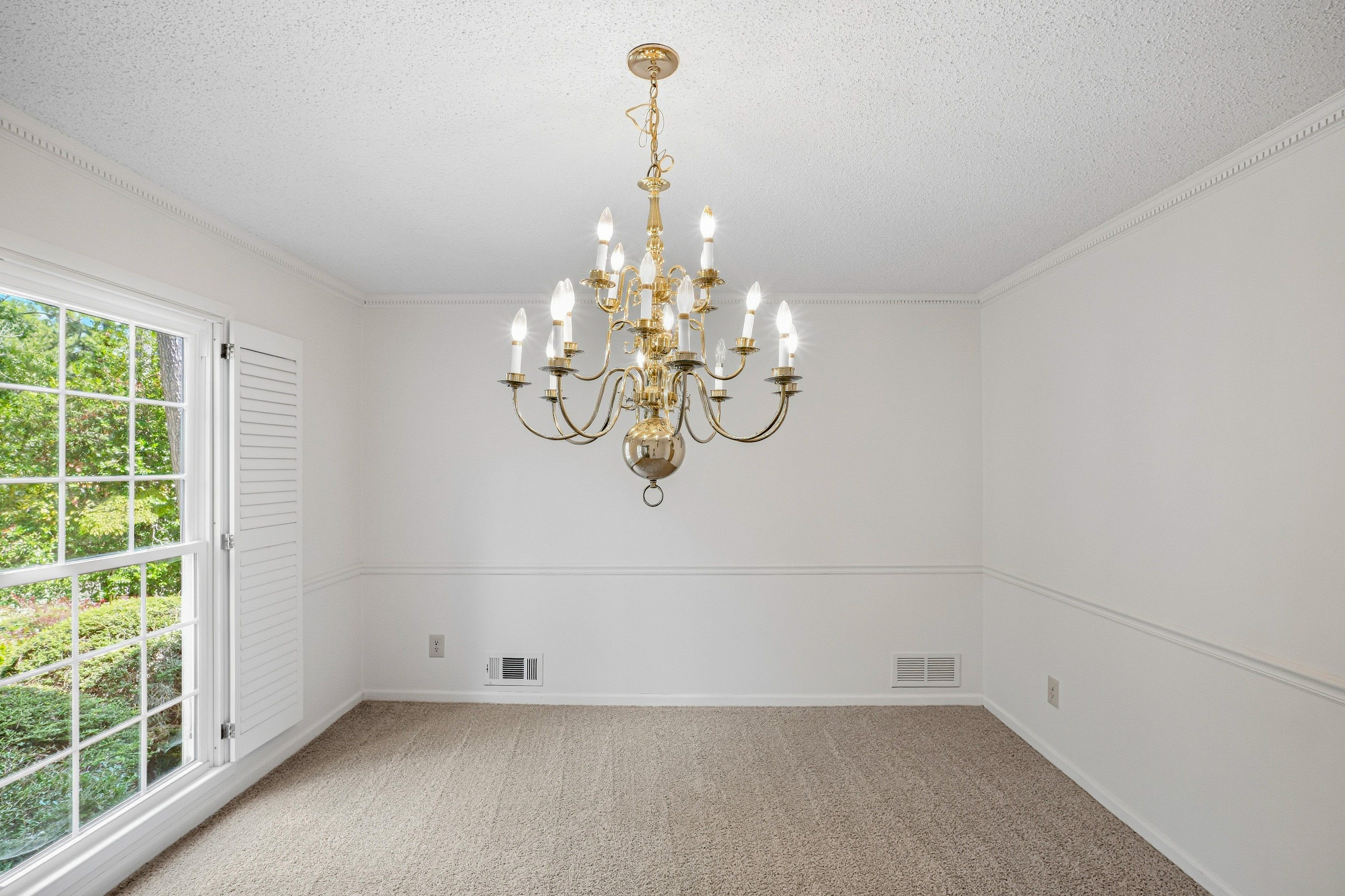 Photo 12 of 33 of 1127 Aurora Ct, Atlanta, GA