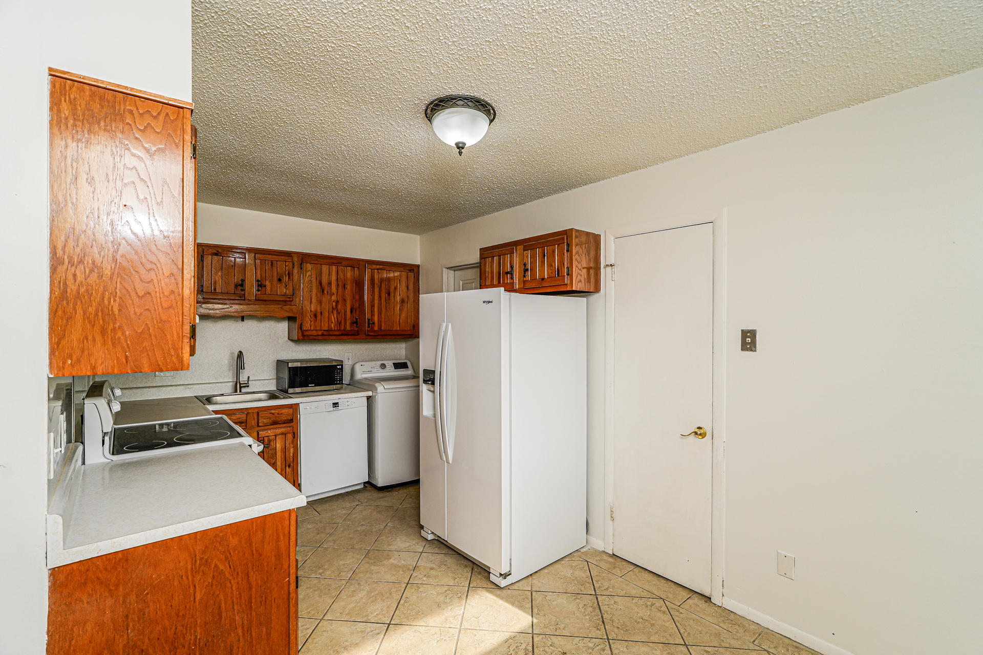 Photo 7 of 21 of 44 S 200th East Ave, Tulsa, OK