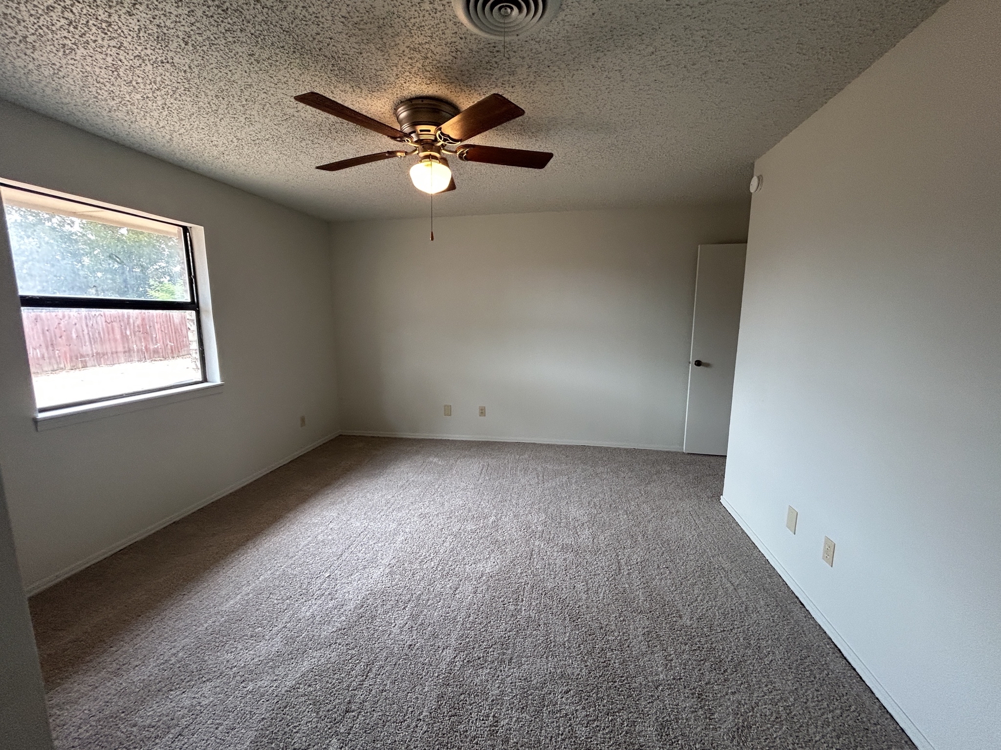 Photo 4 of 20 of 3206 Lansbrook Ct, Duncan, OK