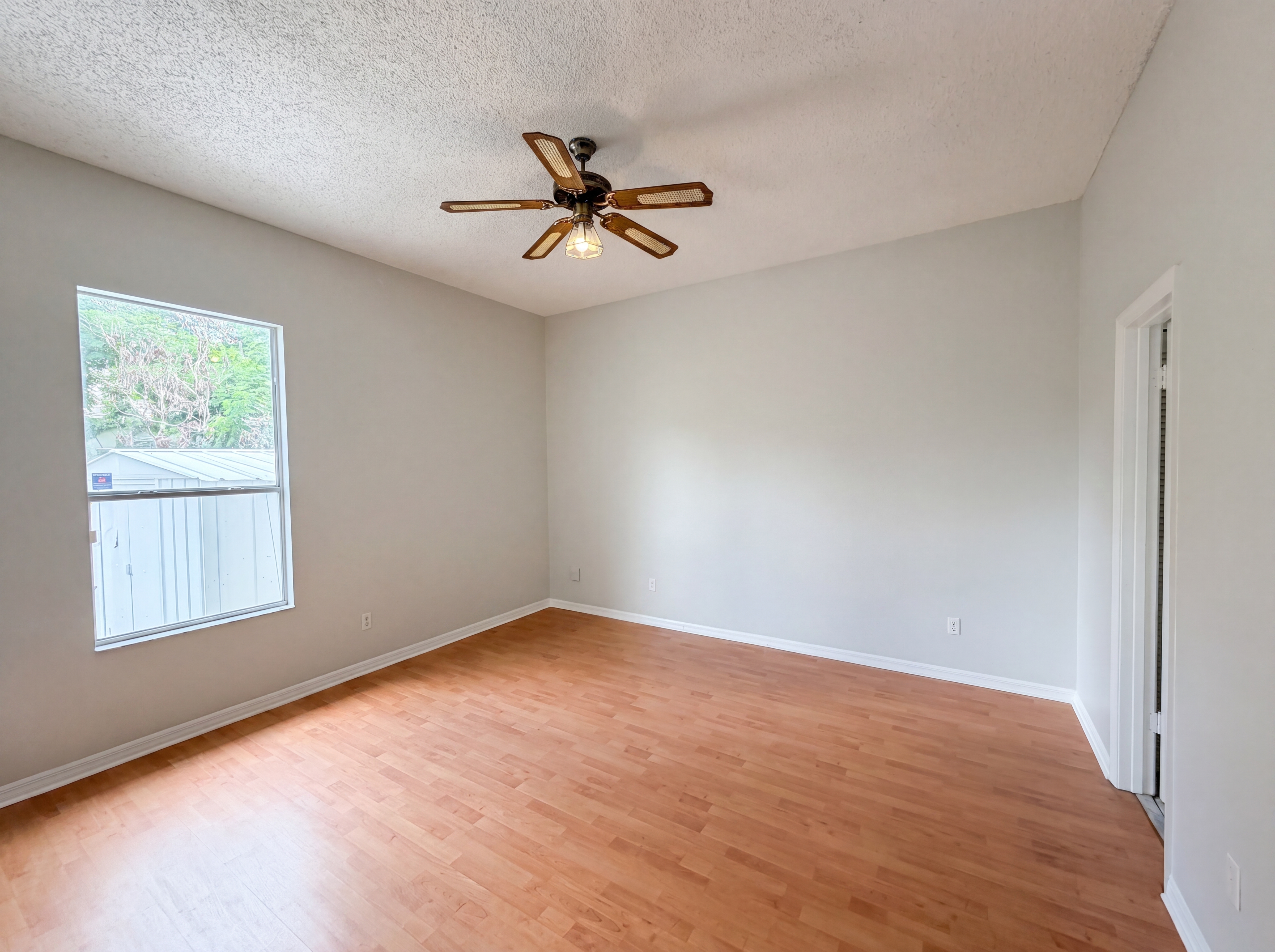 Photo 12 of 22 of 5263 Clarion Oaks Dr, Orlando, FL