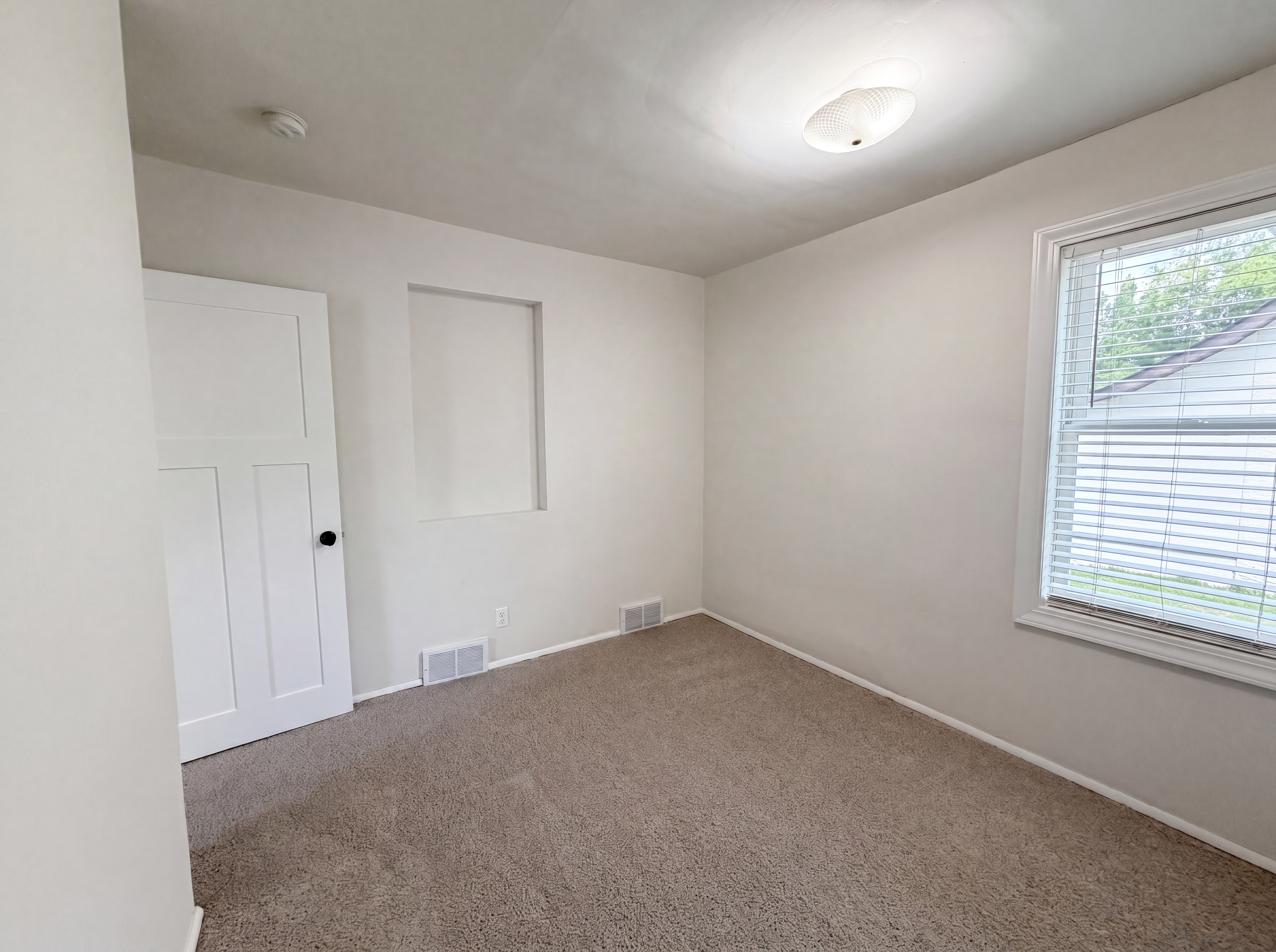 Photo 10 of 18 of 6026 Xerxes Ave S, Edina, MN