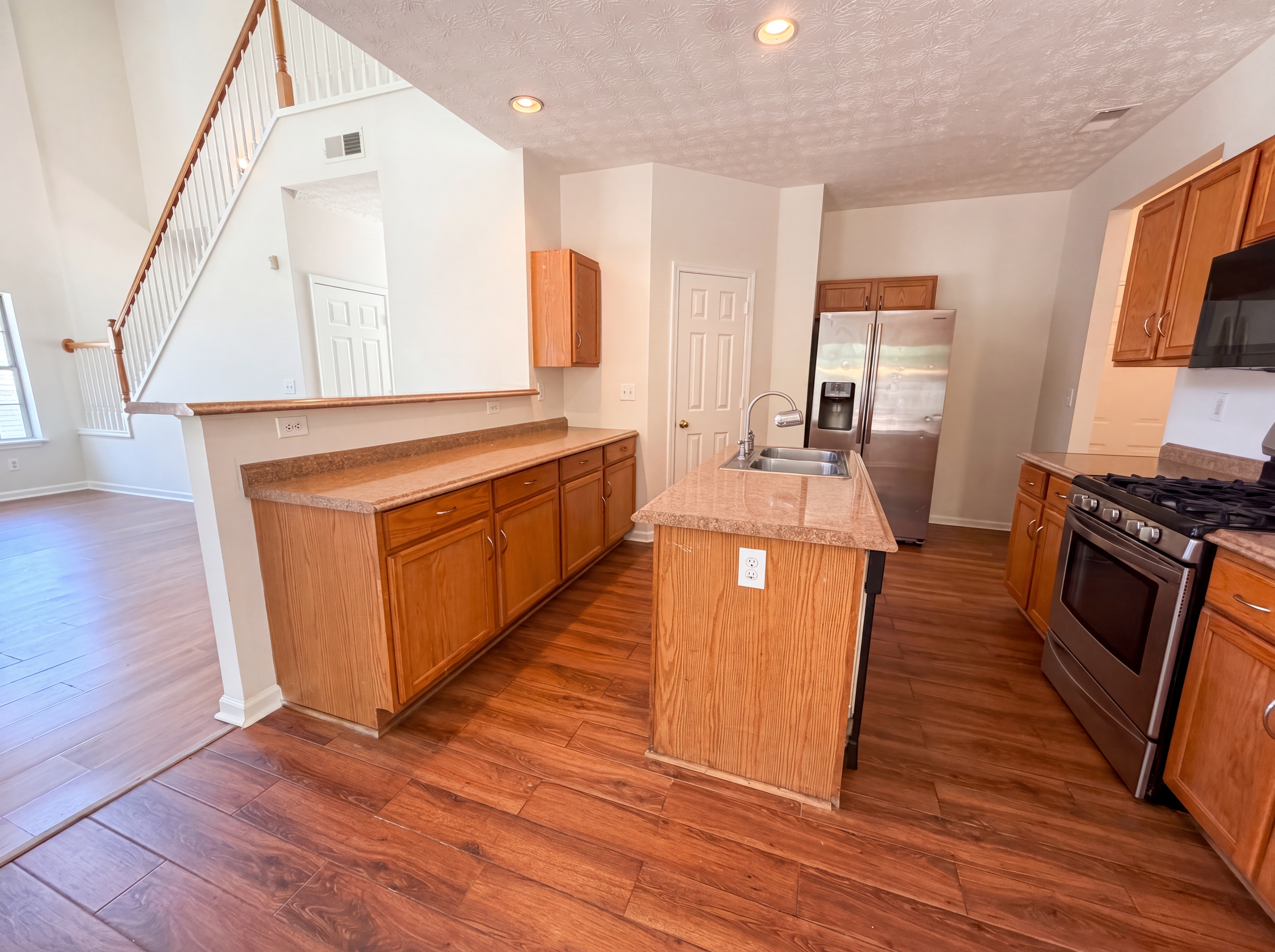 Photo 7 of 55 of 835 Shadow Lake Dr, Lithonia, GA