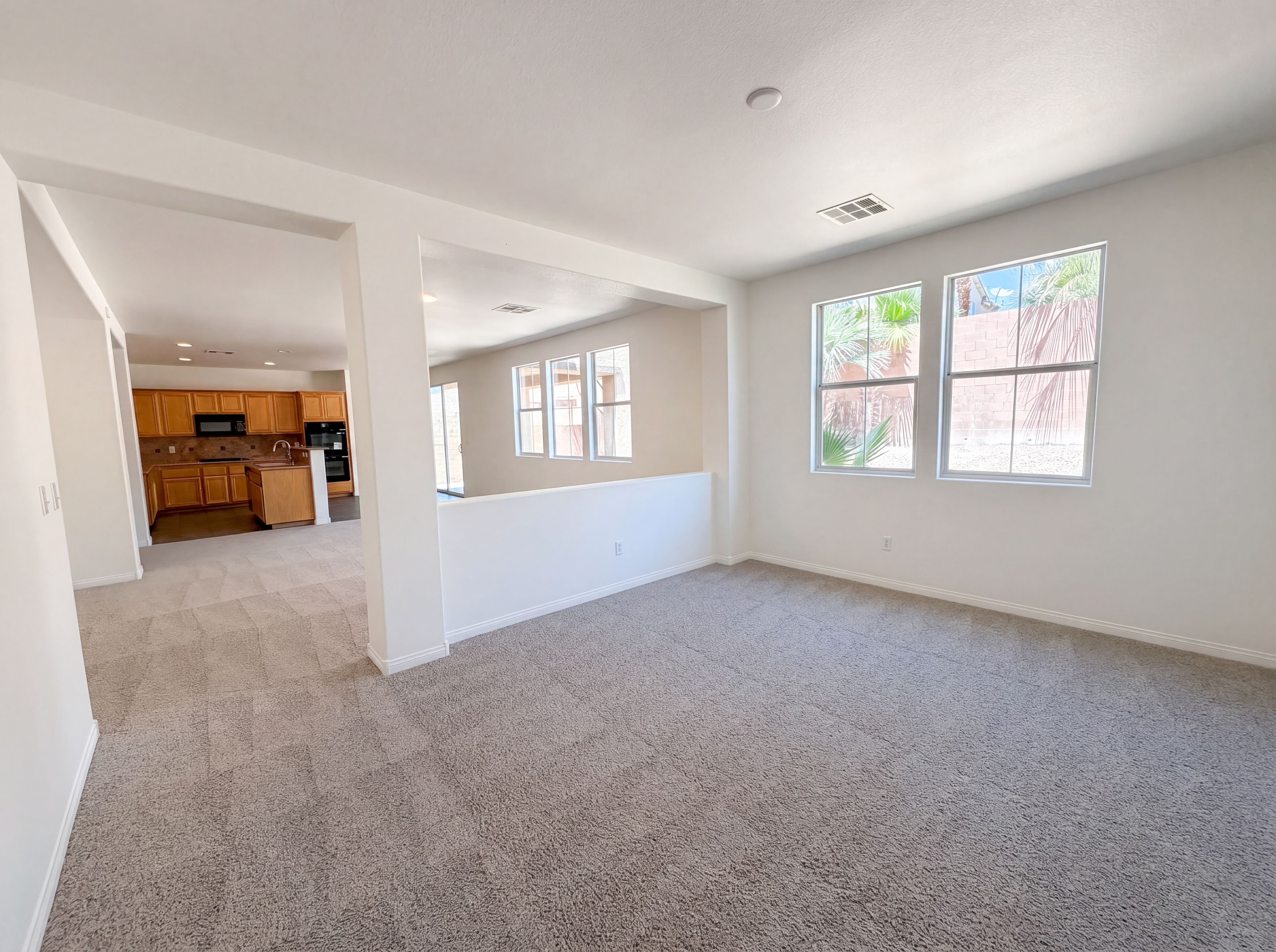 Photo 14 of 44 of 3216 Bonassola Ave, North Las Vegas, NV