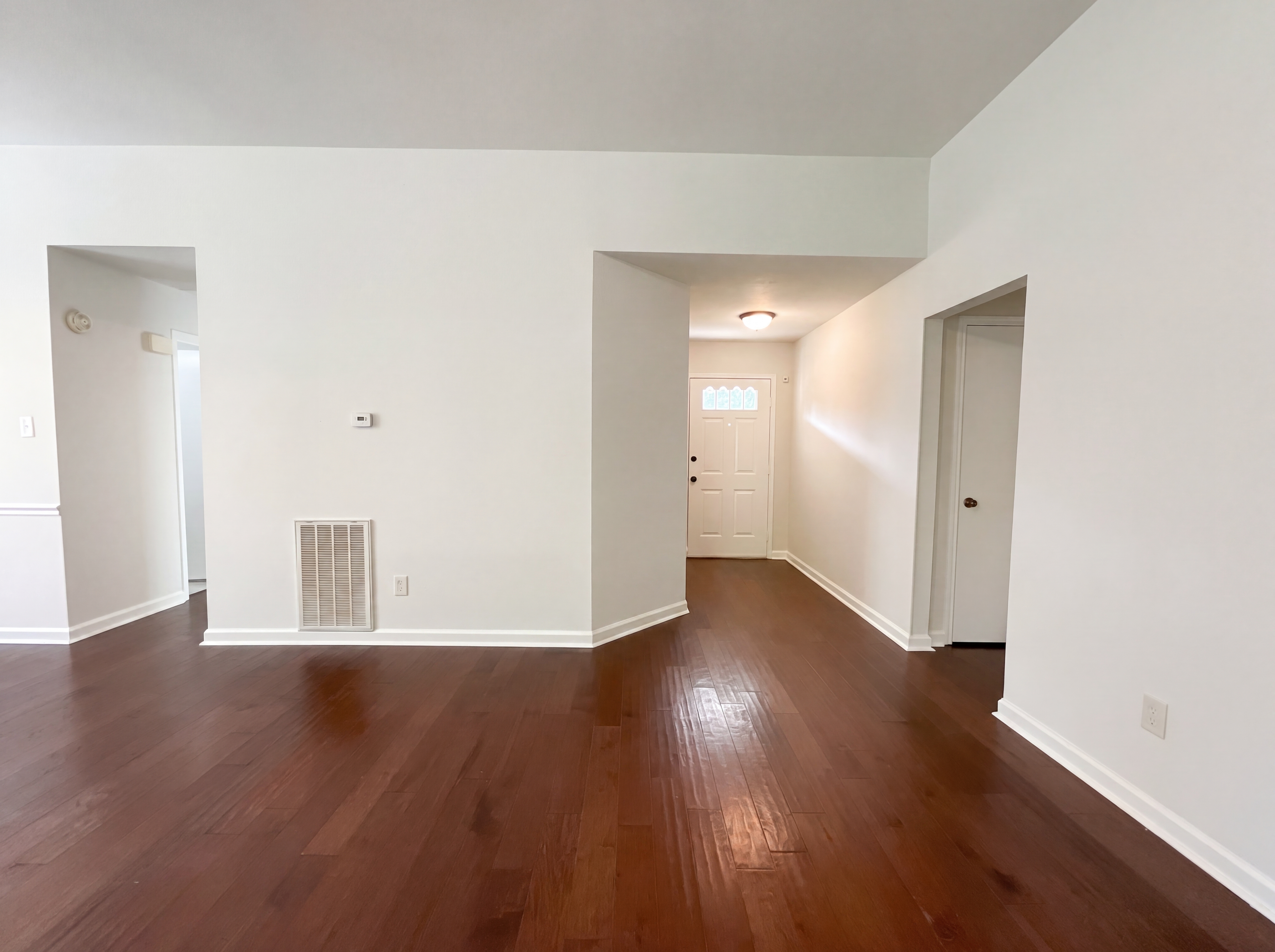 Photo 7 of 16 of 410 E Little Oak Ct, Spring, TX