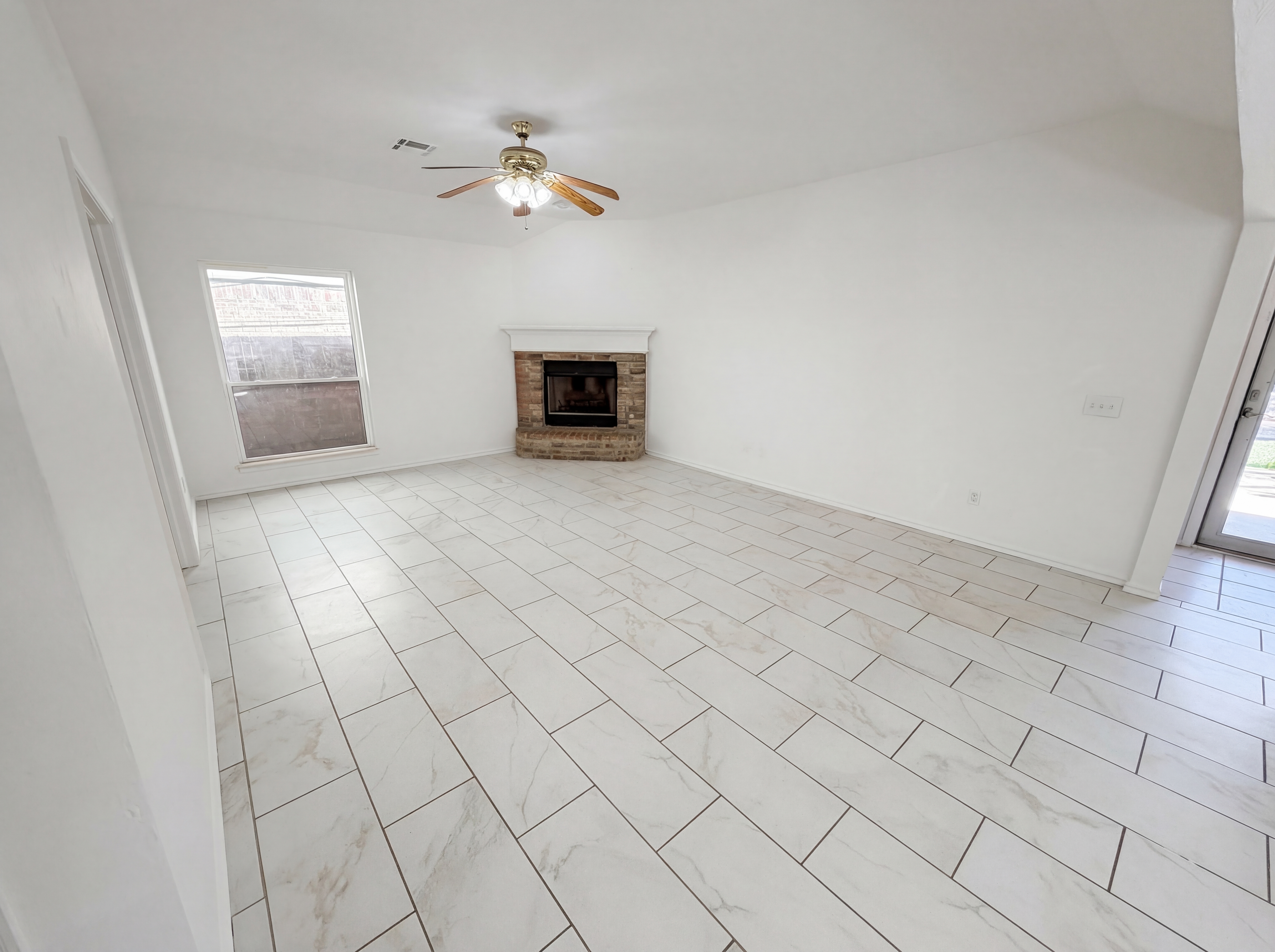 Photo 10 of 17 of 12917 Meadows Dr, Oklahoma City, OK