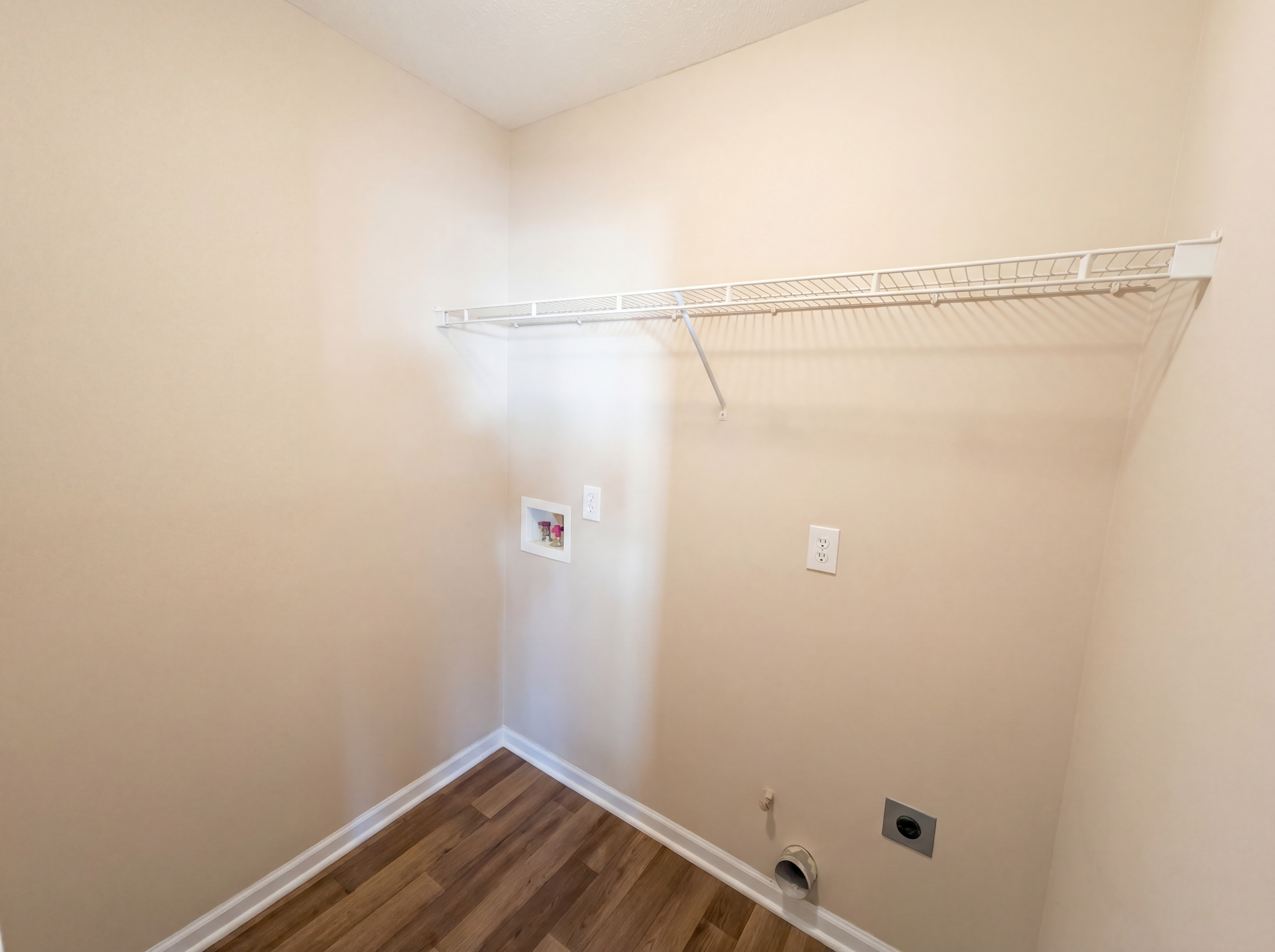 Photo 18 of 24 of 3062 Crest Ridge Cir SW, Marietta, GA