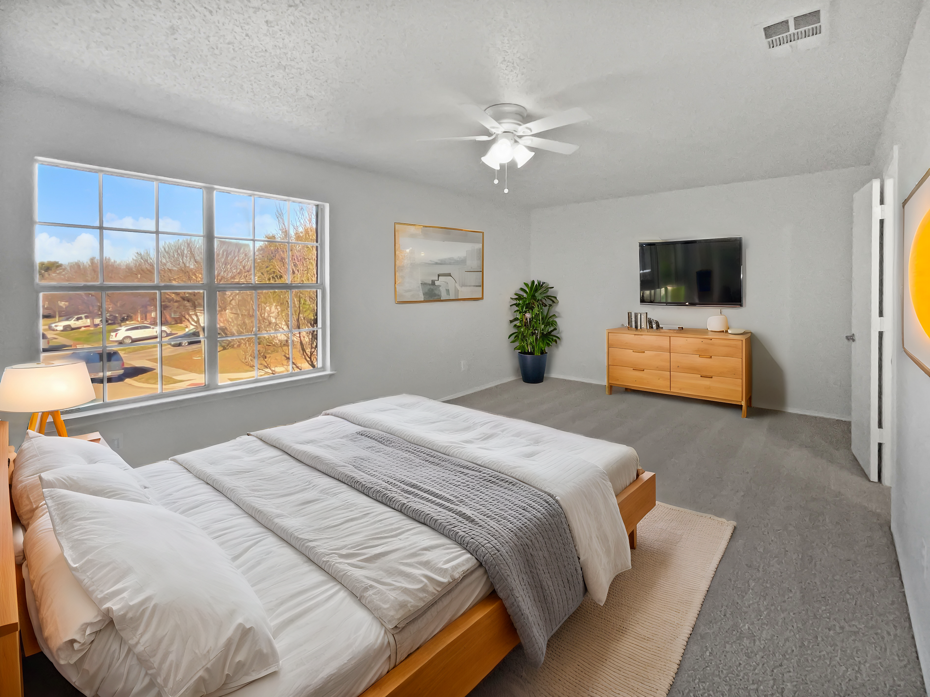 Photo 4 of 21 of 333 Longshore Dr, Little Elm, TX