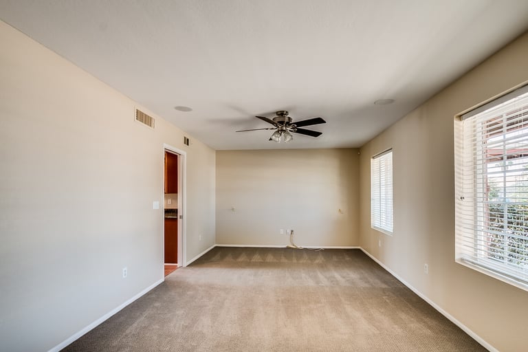 Photo 16 of 36 - 15 E Muriel Dr, Phoenix, AZ 85022