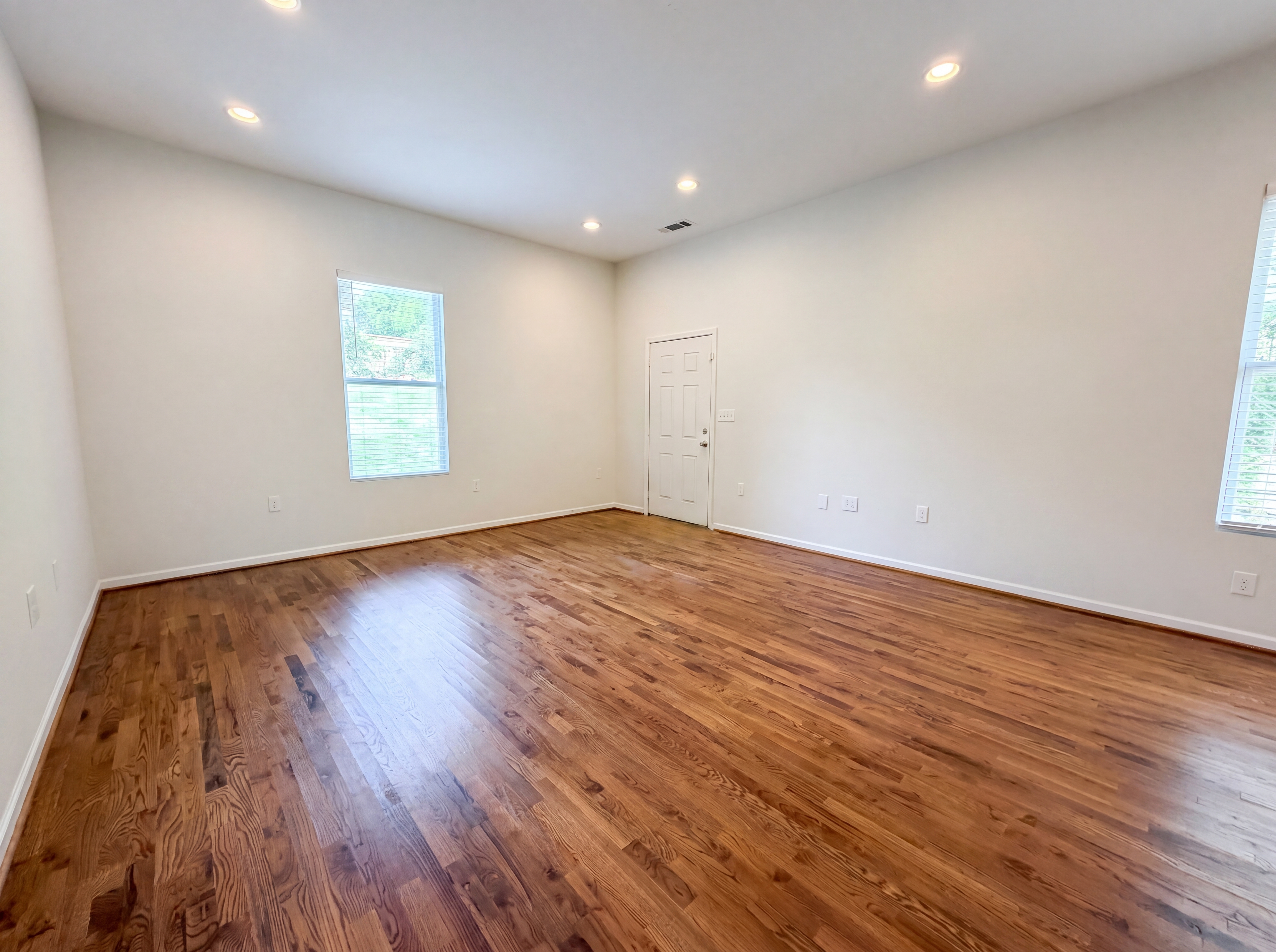 Photo 10 of 22 of 861 77th St S, Birmingham, AL