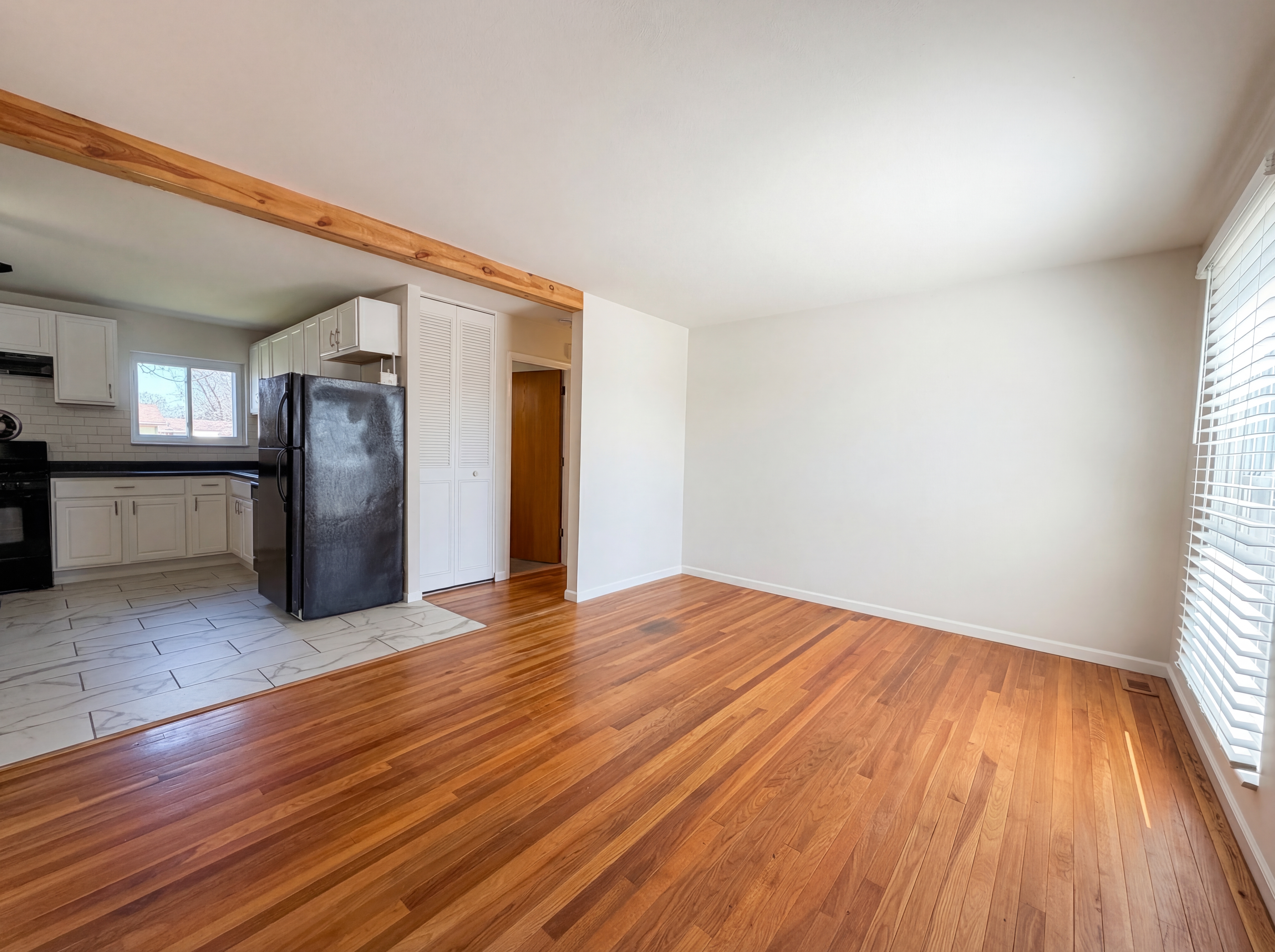 Photo 6 of 18 of 2243 Bolton St, Saint Charles, MO