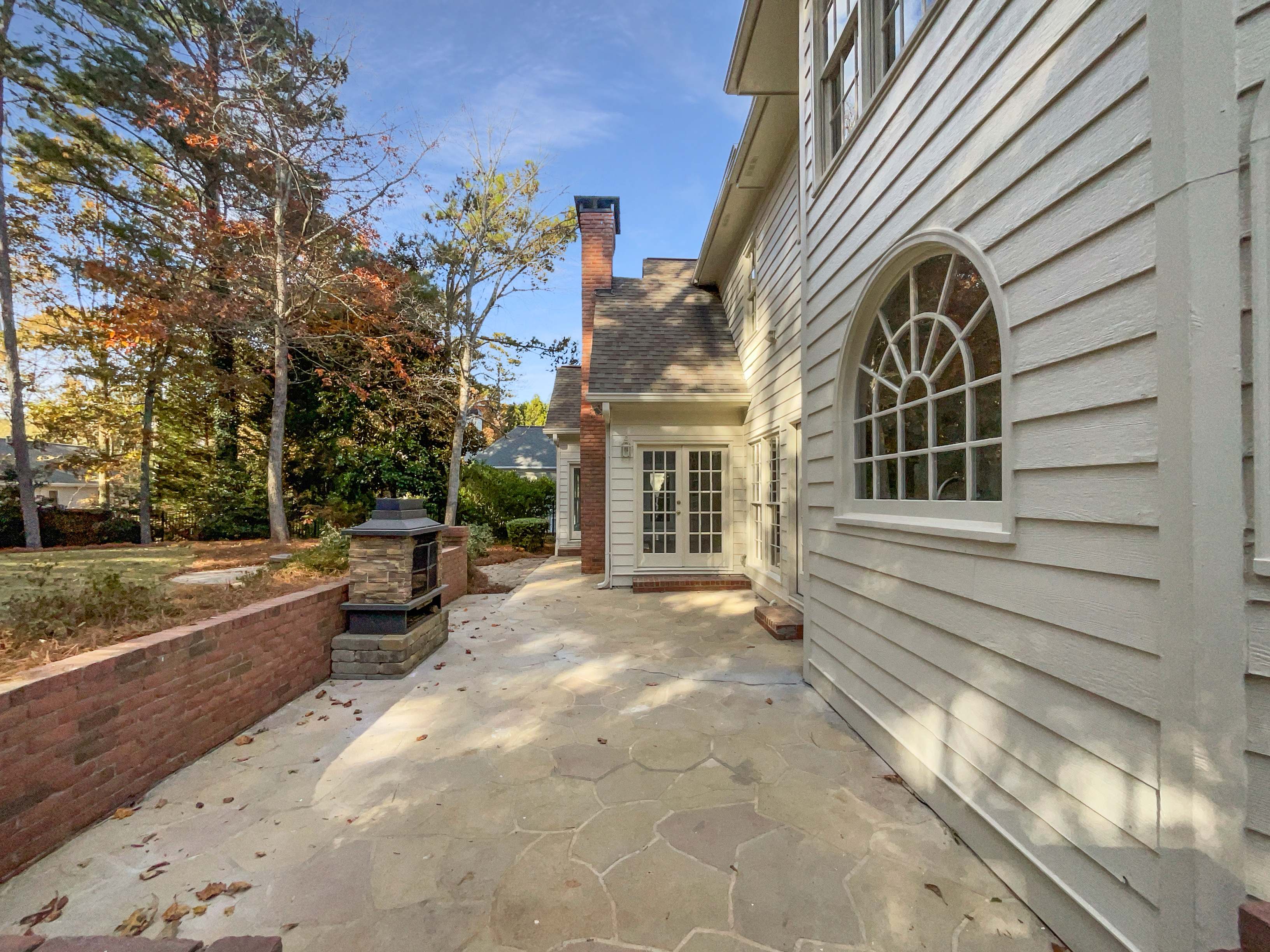Photo 11 of 58 of 530 Kearny St, Alpharetta, GA
