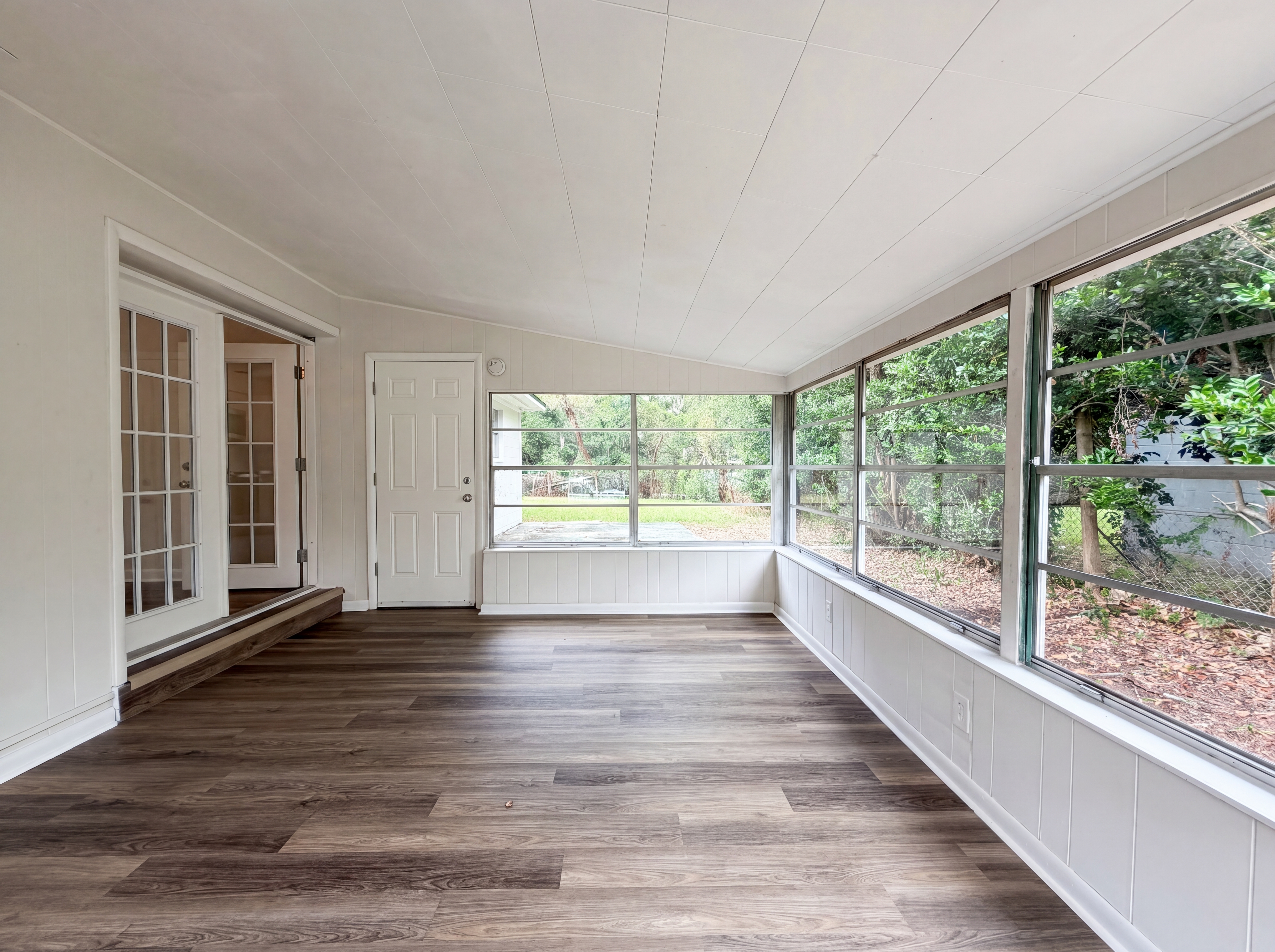 Photo 18 of 19 of 7361 Proxima Rd, Jacksonville, FL