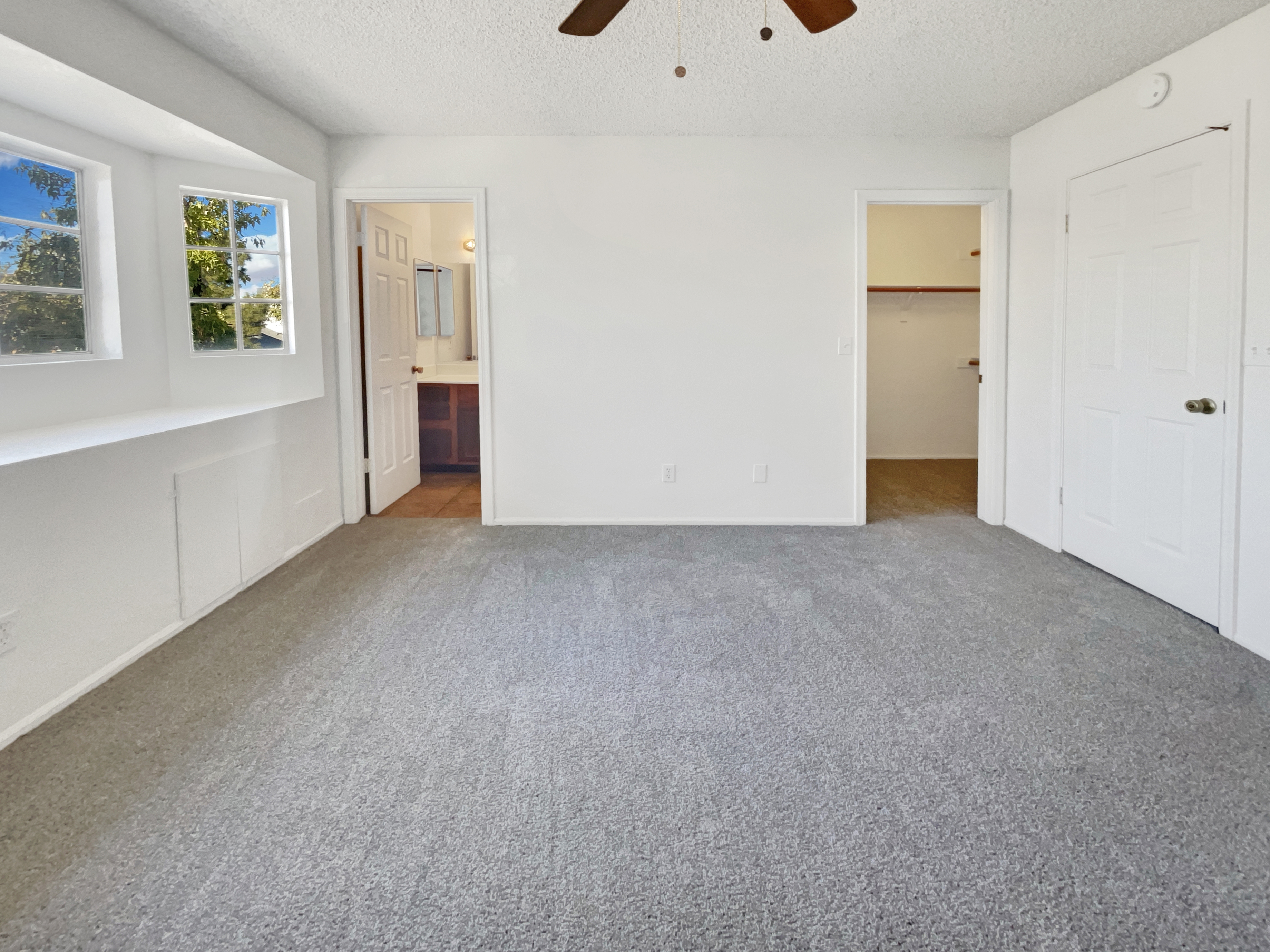 Photo 4 of 25 of 18621 N 4th Dr, Phoenix, AZ