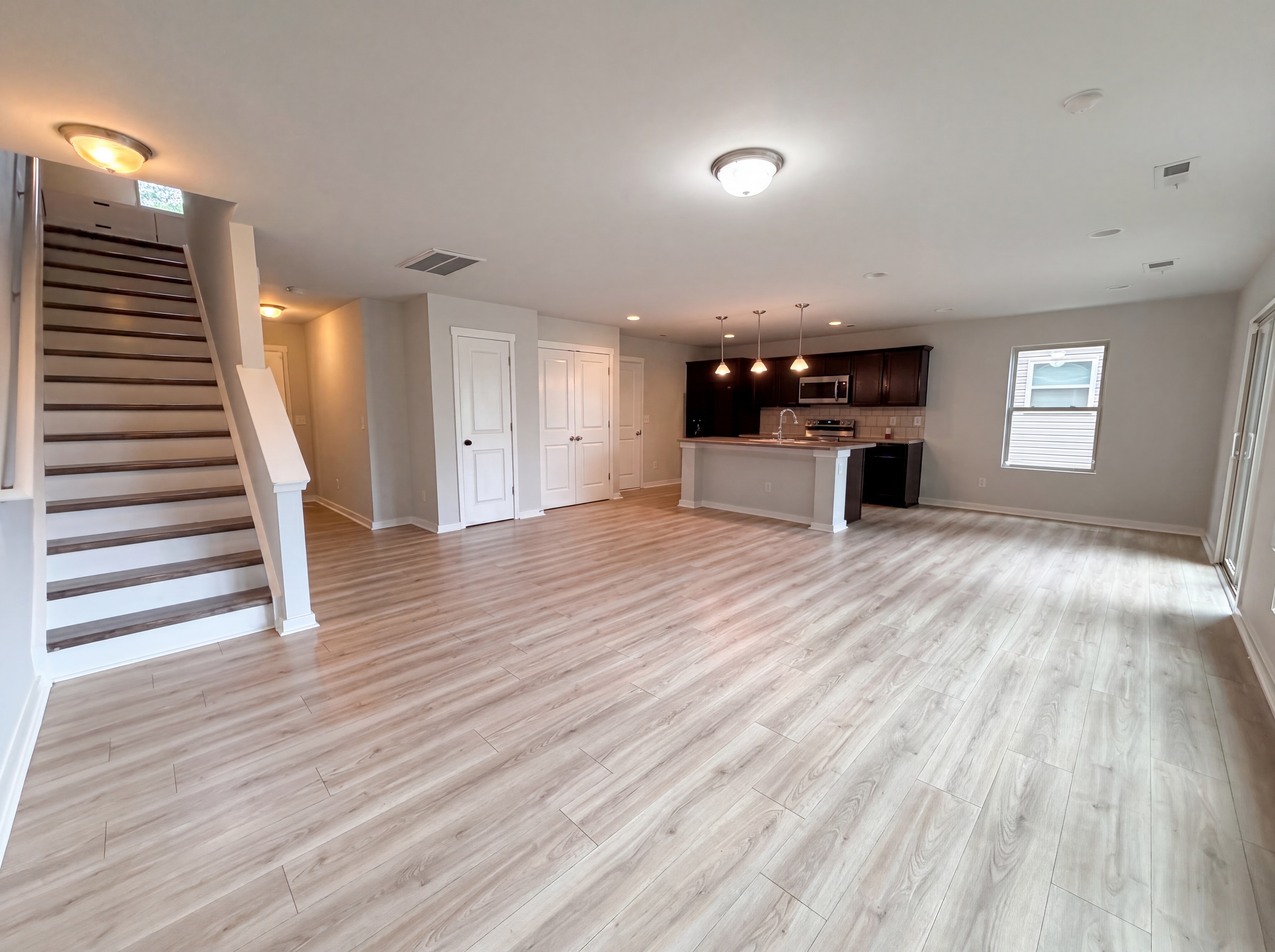 Photo 9 of 17 of 5304 Twin Brook Dr, Charlotte, NC