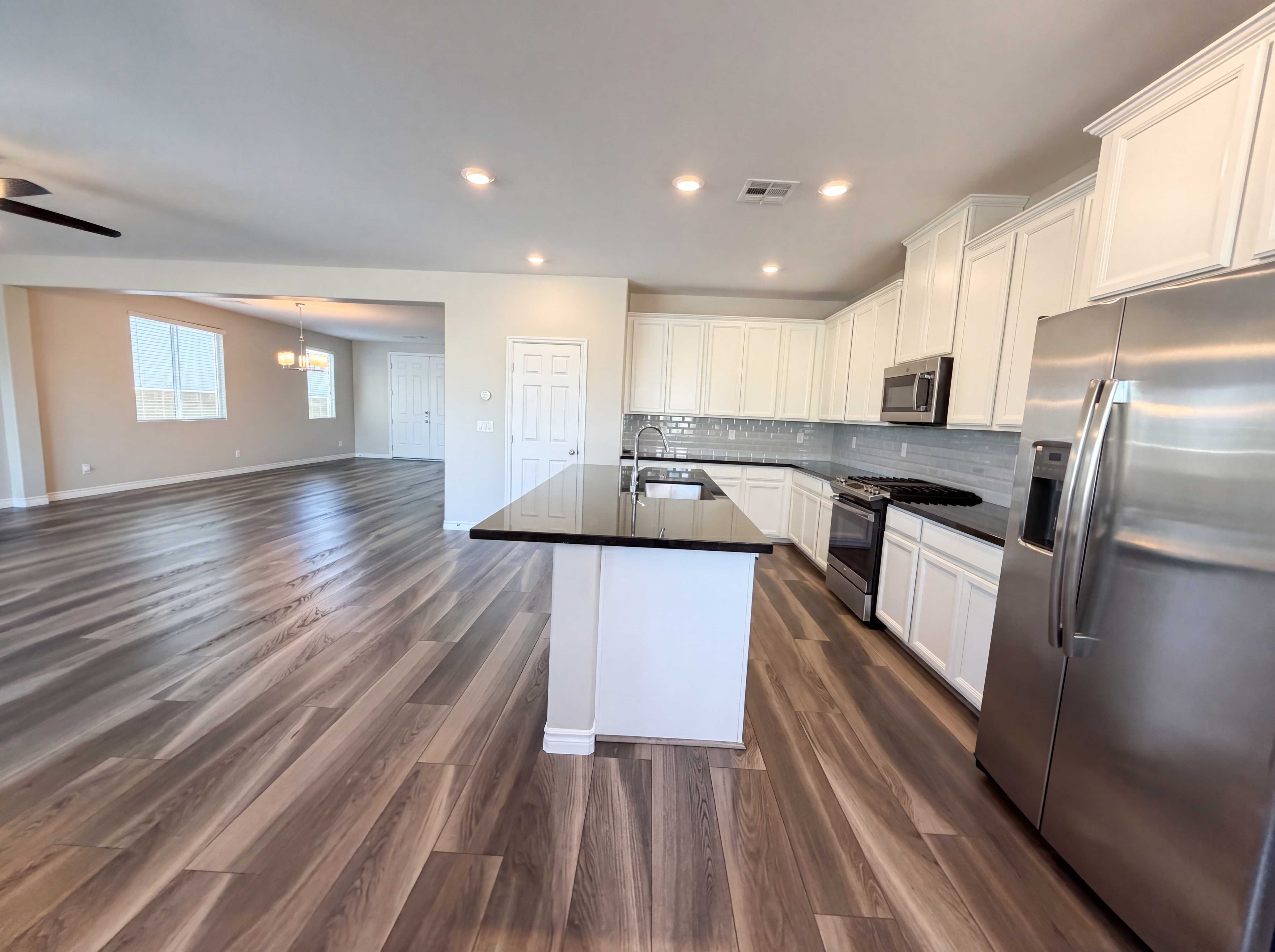 Photo 11 of 56 of 1418 Dire Wolf Ave, North Las Vegas, NV