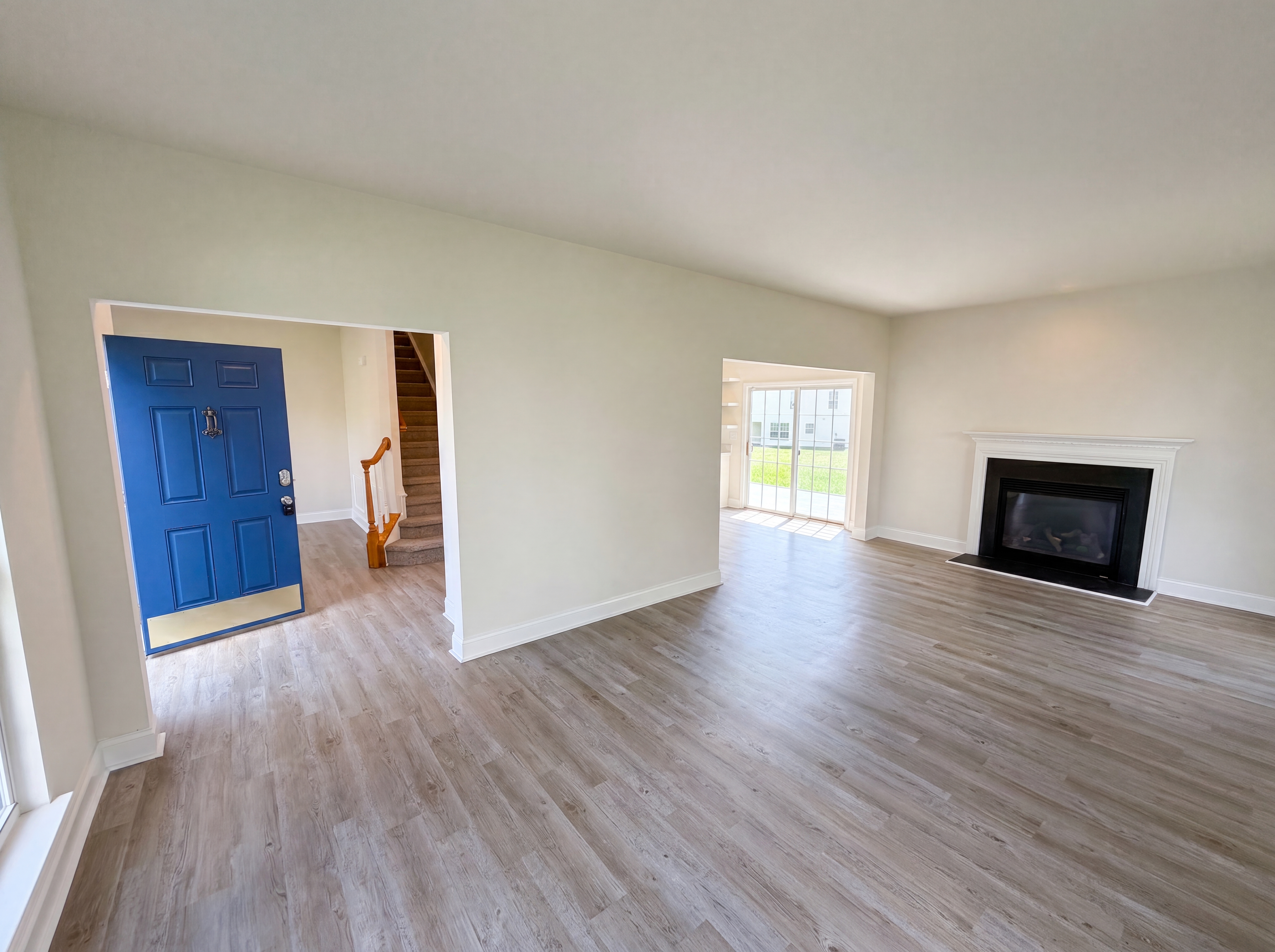 Photo 3 of 25 of 11805 Guildhall Ln, Charlotte, NC