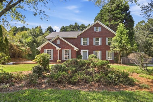 Photo 1 of 46 of 3205 Summit Place Dr, Loganville, GA