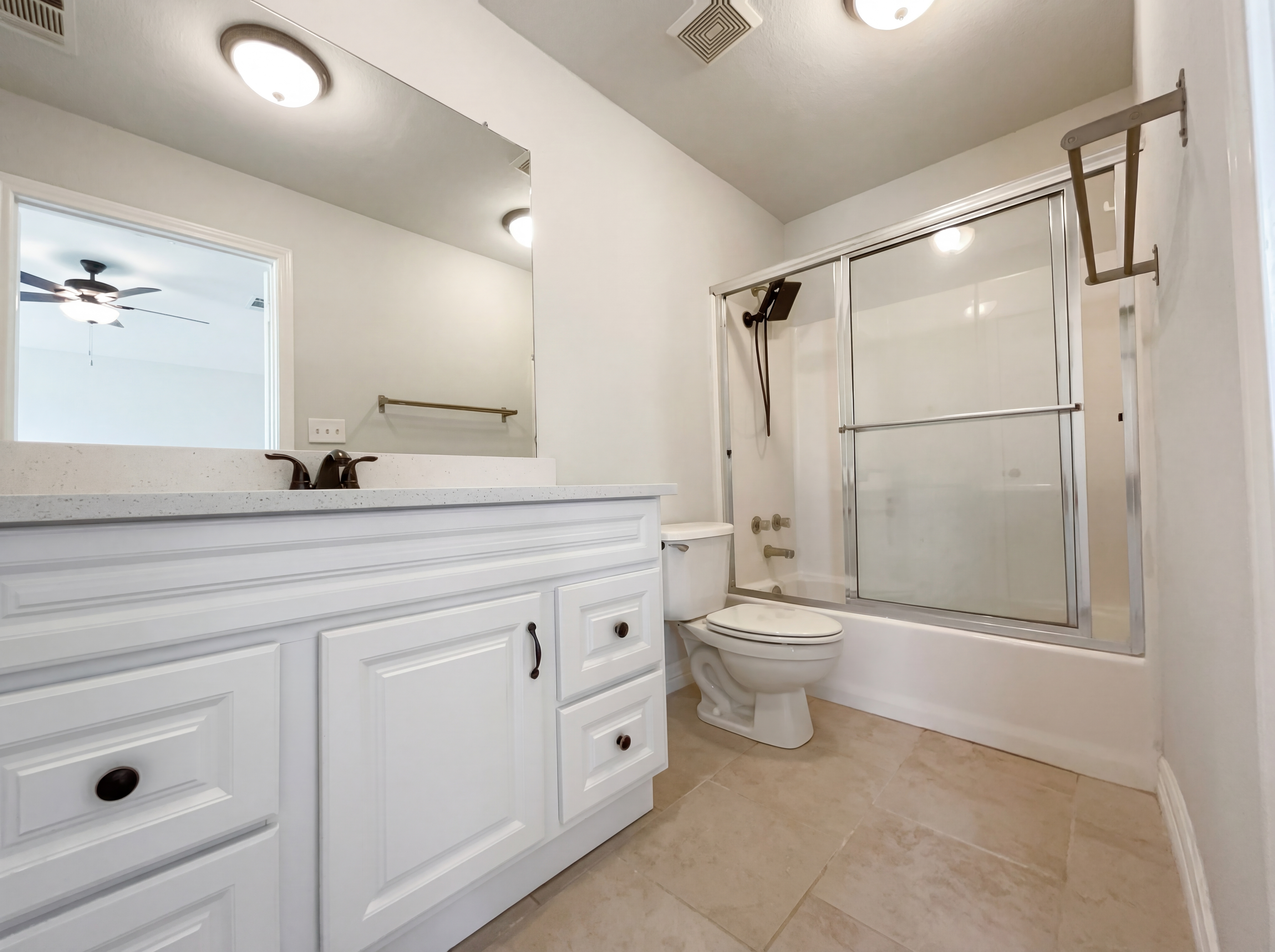 Photo 15 of 17 of 602 Torero Dr, Oak Point, TX