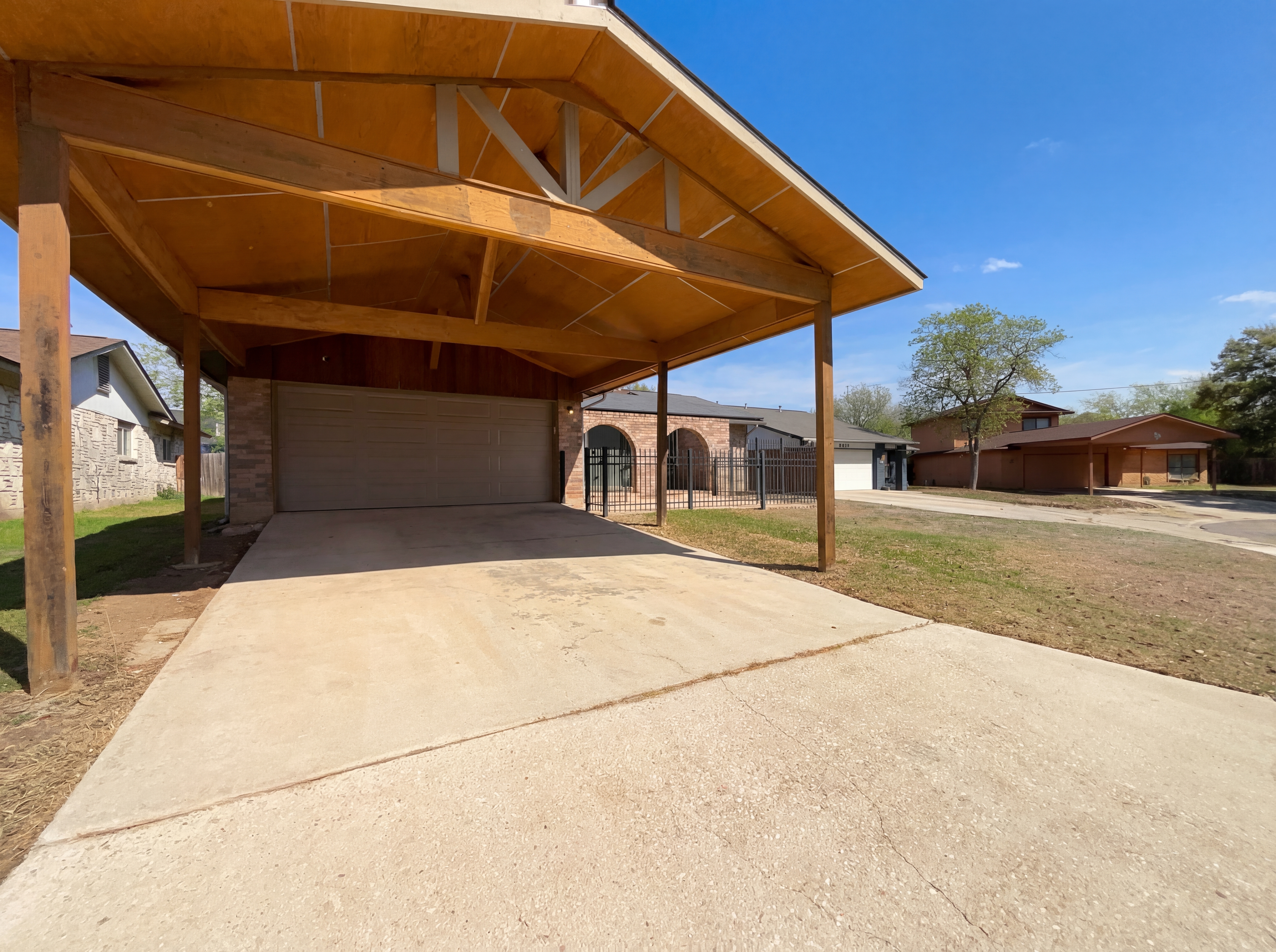 Photo 6 of 20 of 8911 Rich Trace St, San Antonio, TX