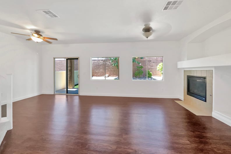 Property photo 3 of 7049 Knob Creek St Unit 102