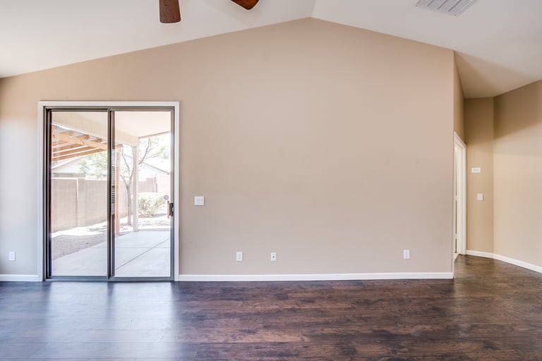 Photo 11 of 33 - 16156 W Latham St, Goodyear, AZ 85338