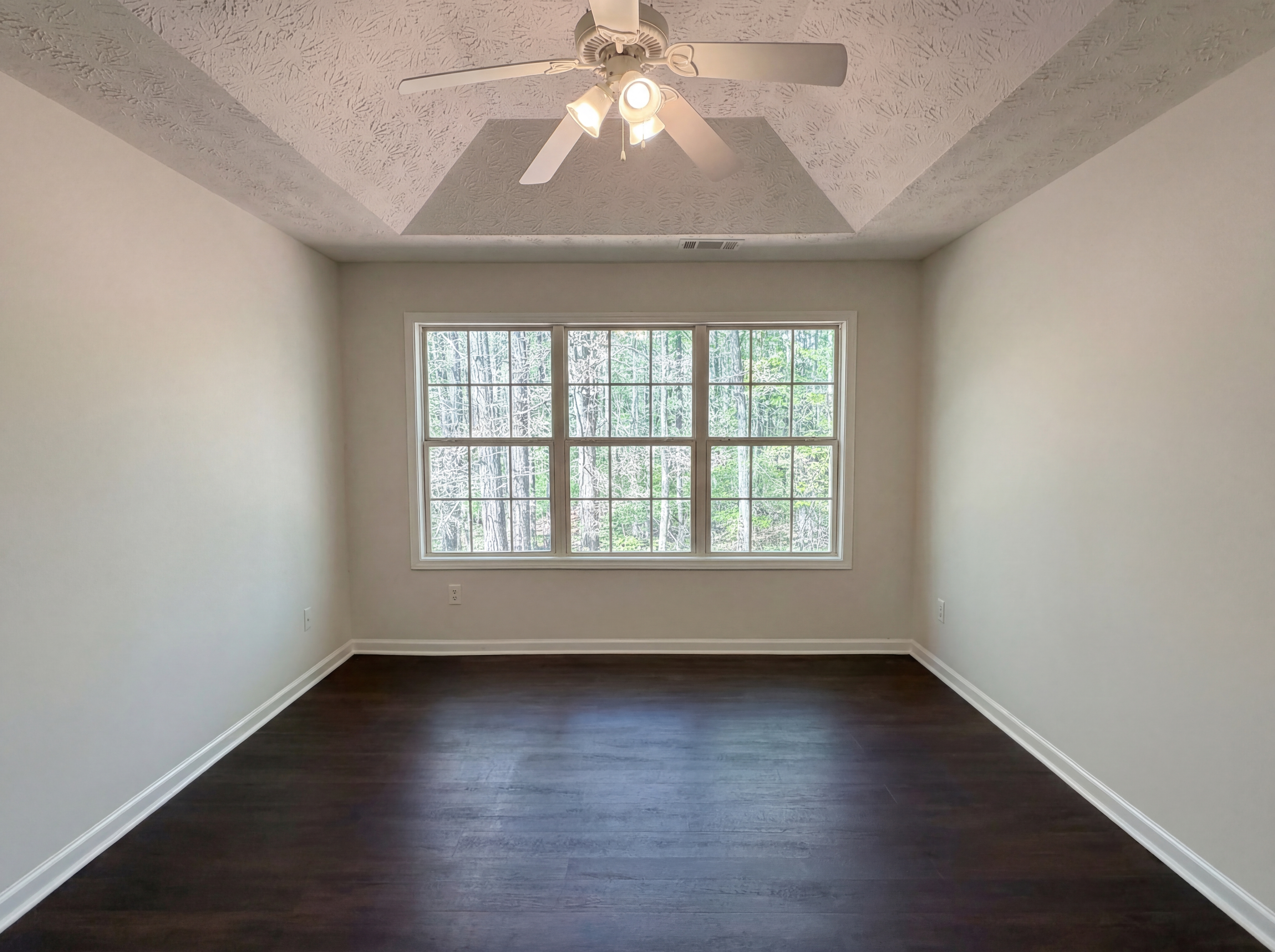 Photo 15 of 34 of 40 Cranbrook Ct, Covington, GA