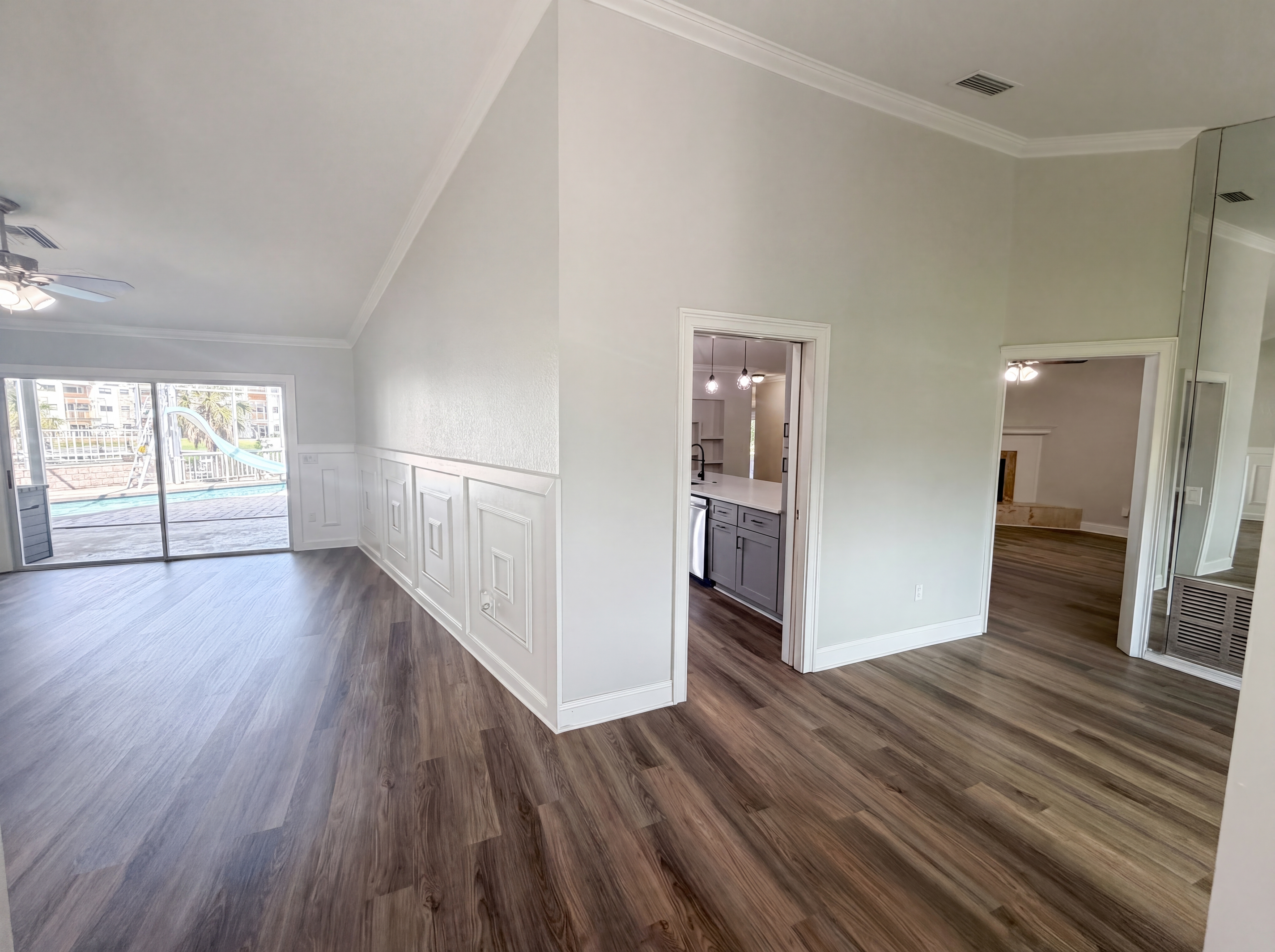 Photo 11 of 50 of 5609 Executive Dr, New Port Richey, FL
