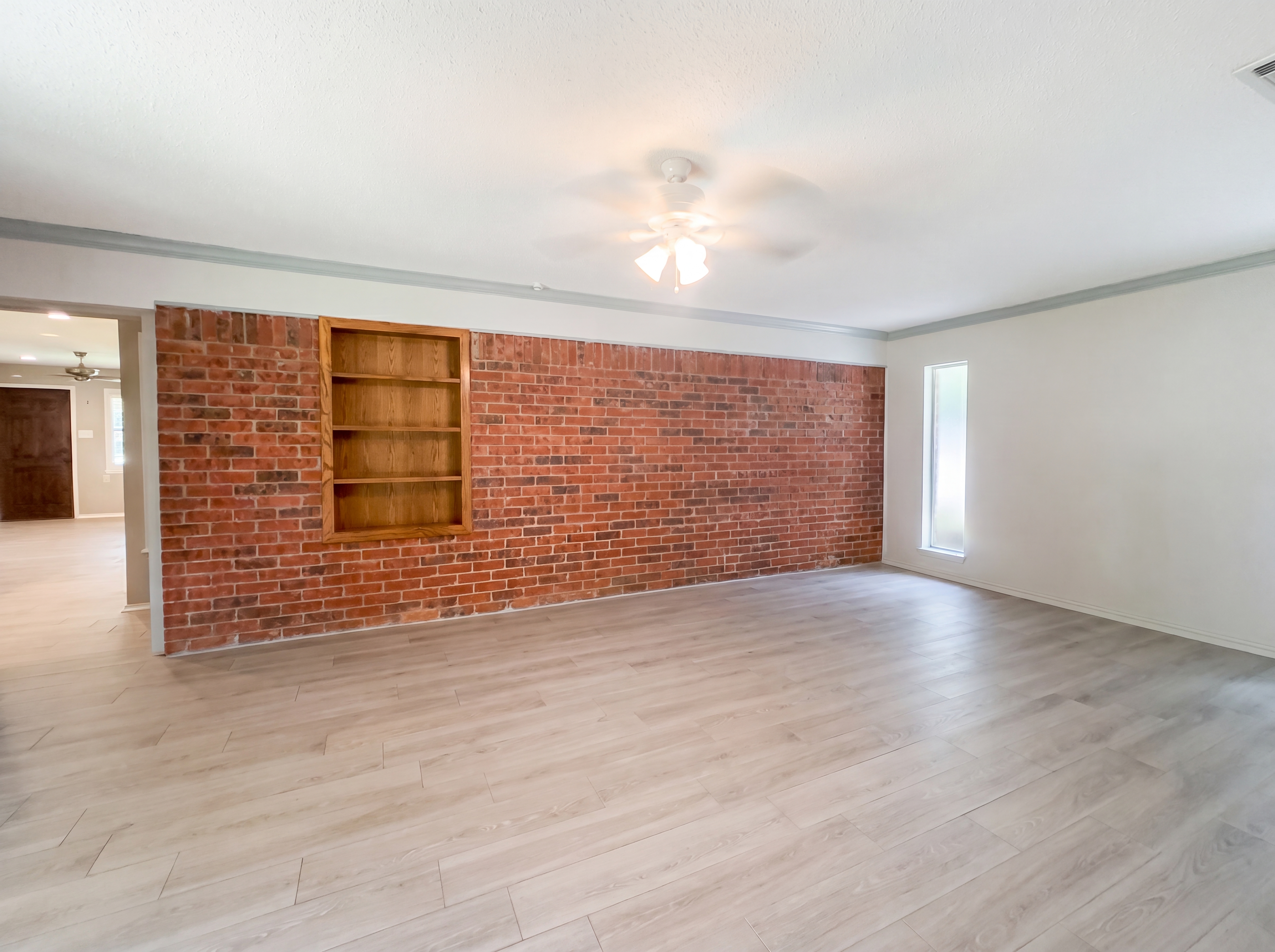 Photo 9 of 24 of 308 N Todd St, Bullard, TX