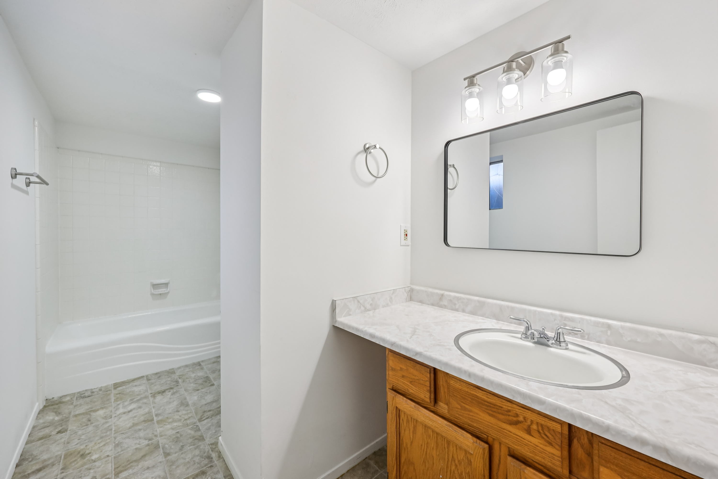 Photo 35 of 40 of 3020 W Rosa Vista Dr, Taylorsville, UT