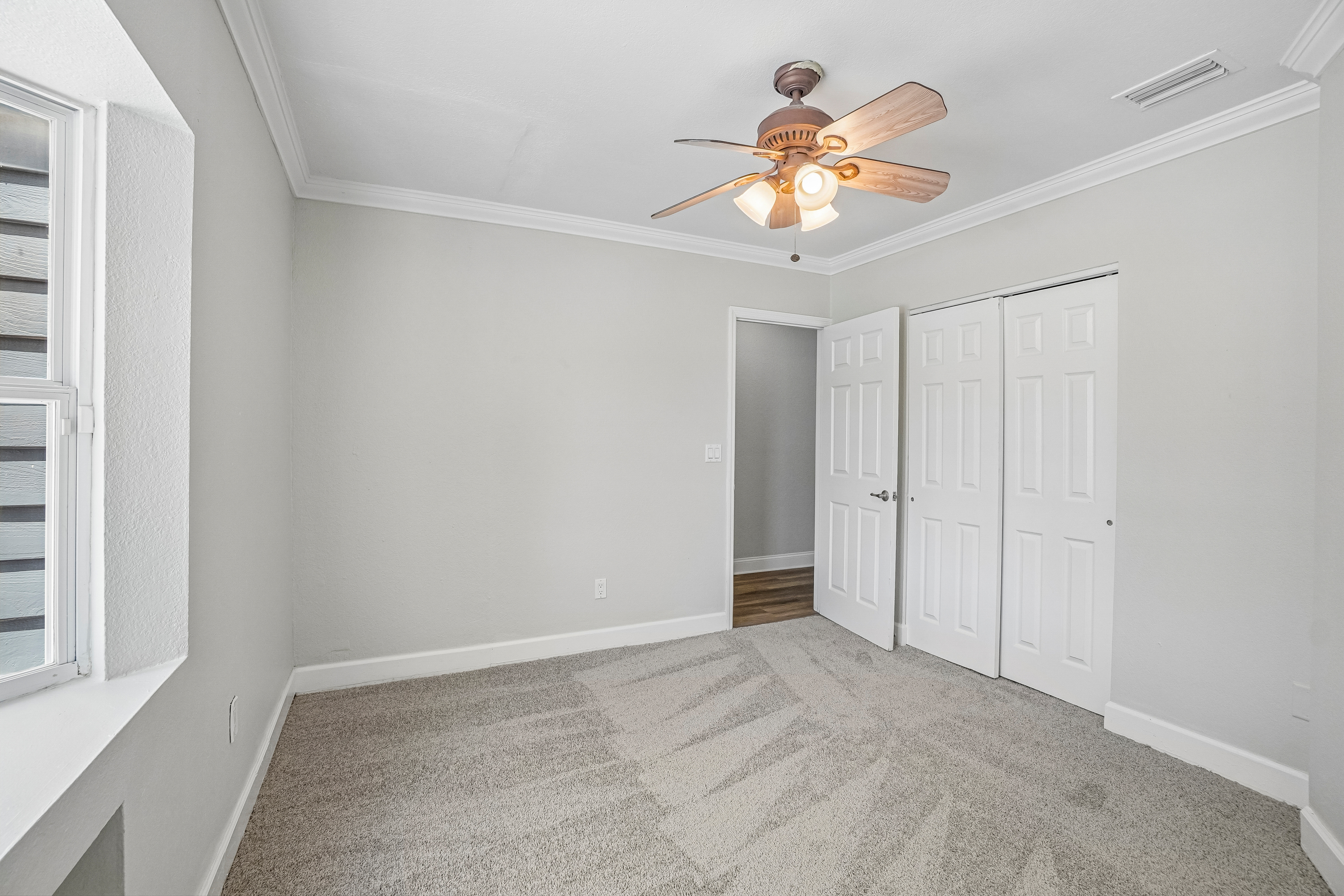 Photo 27 of 63 of 5609 Executive Dr, New Port Richey, FL