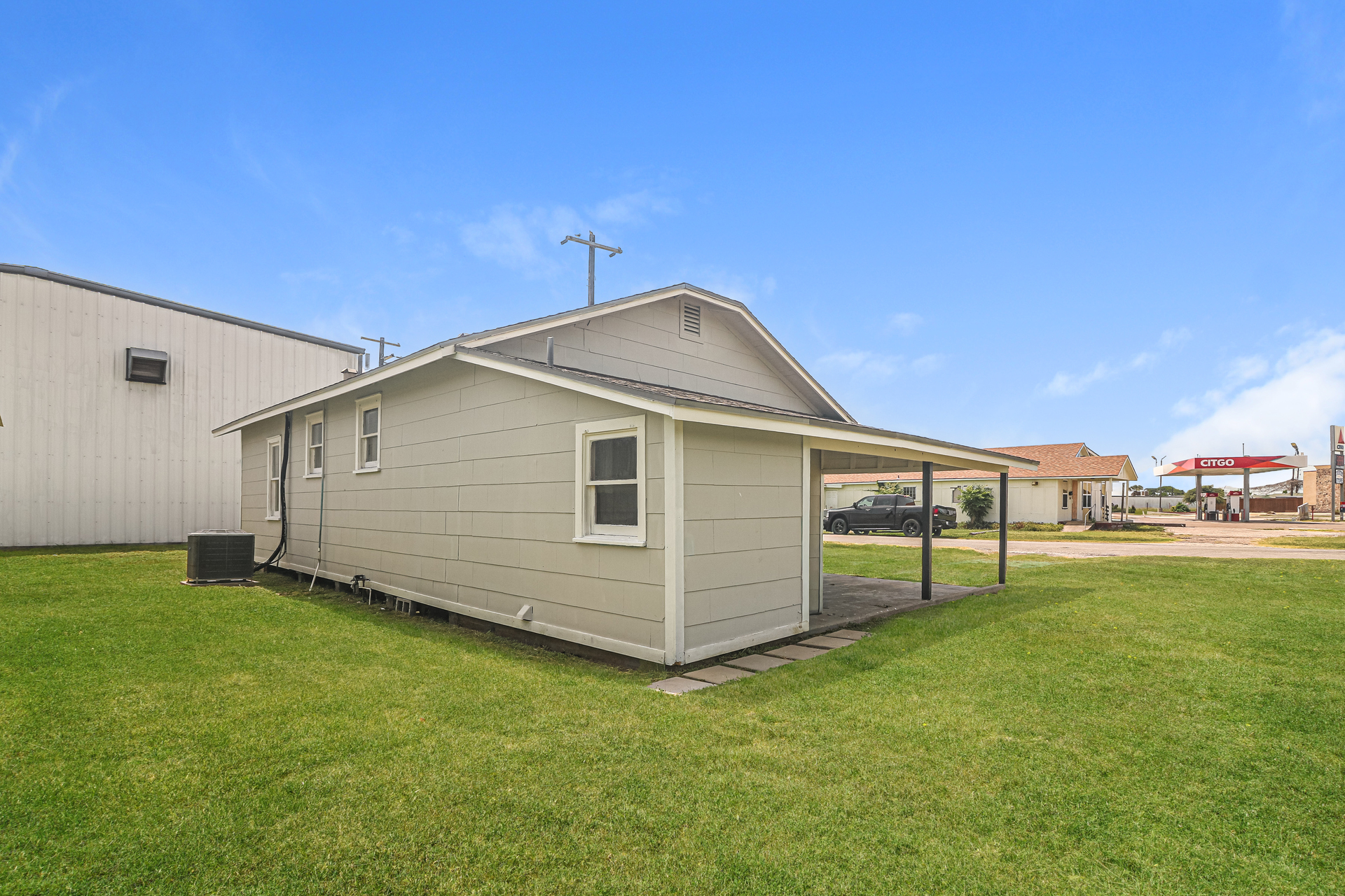 Photo 20 of 21 of 716 8th St, Portland, TX