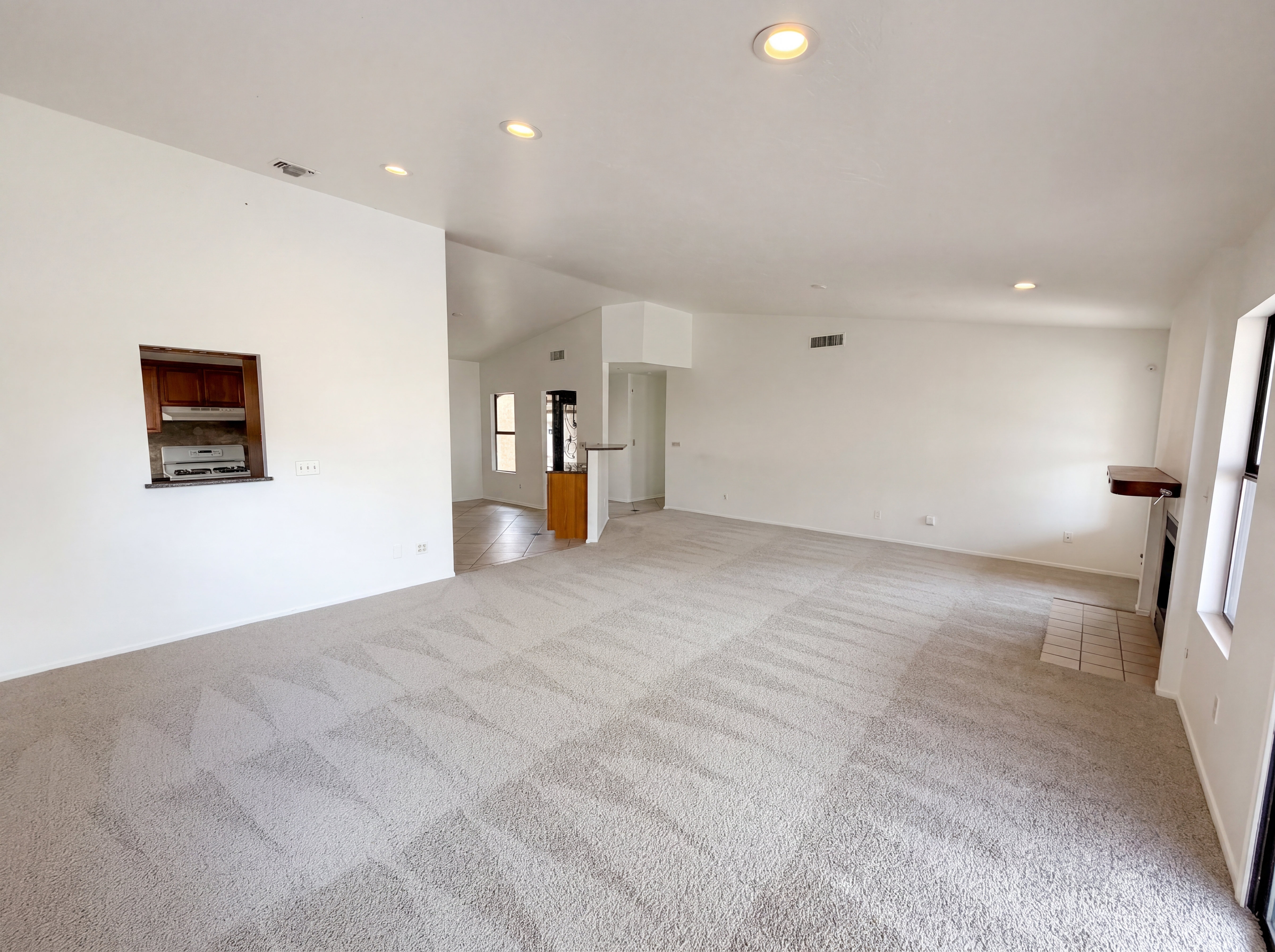 Photo 8 of 19 of 10149 E Danbury Pl, Tucson, AZ