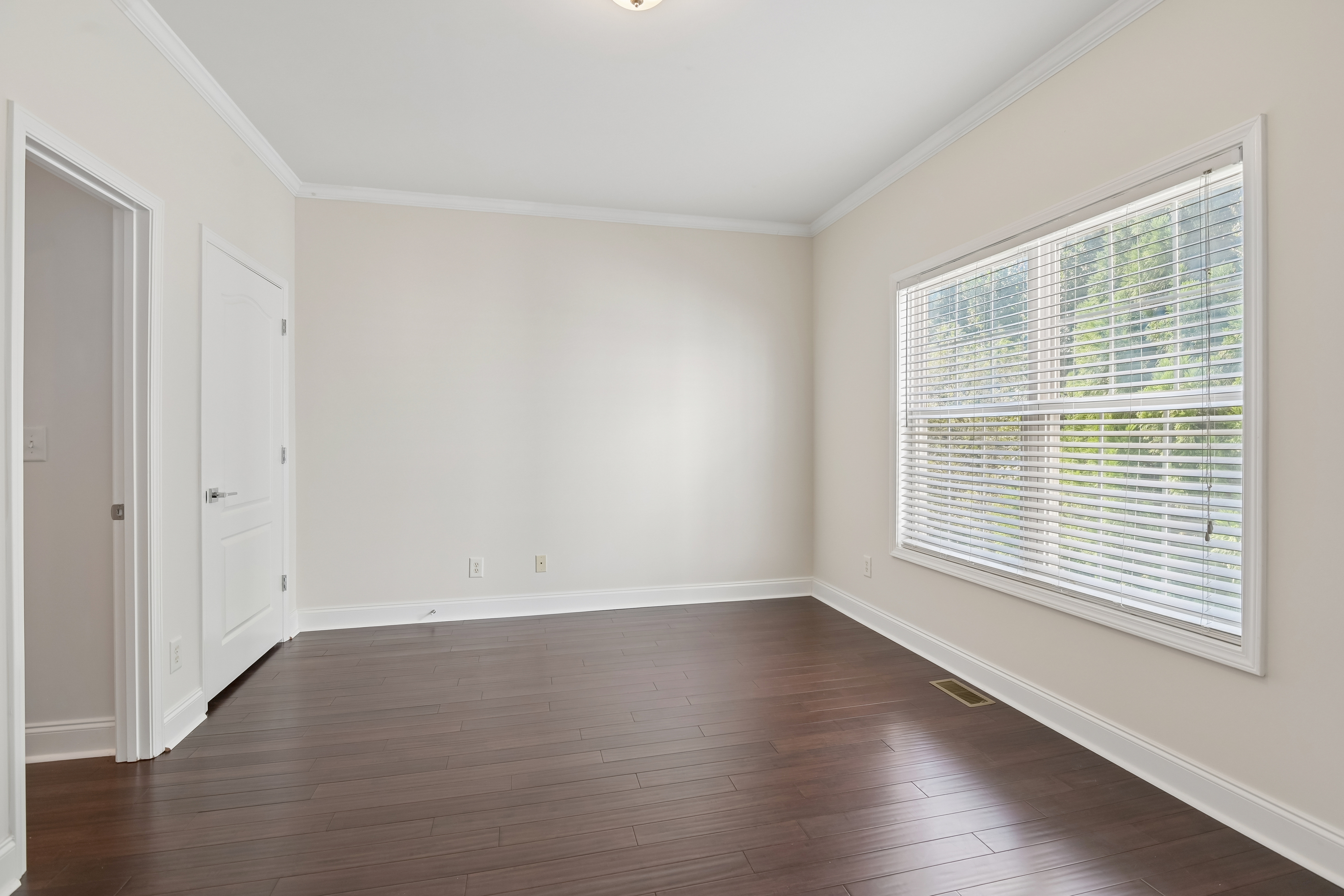 Photo 14 of 32 of 4564 Austin Hills Dr, Suwanee, GA