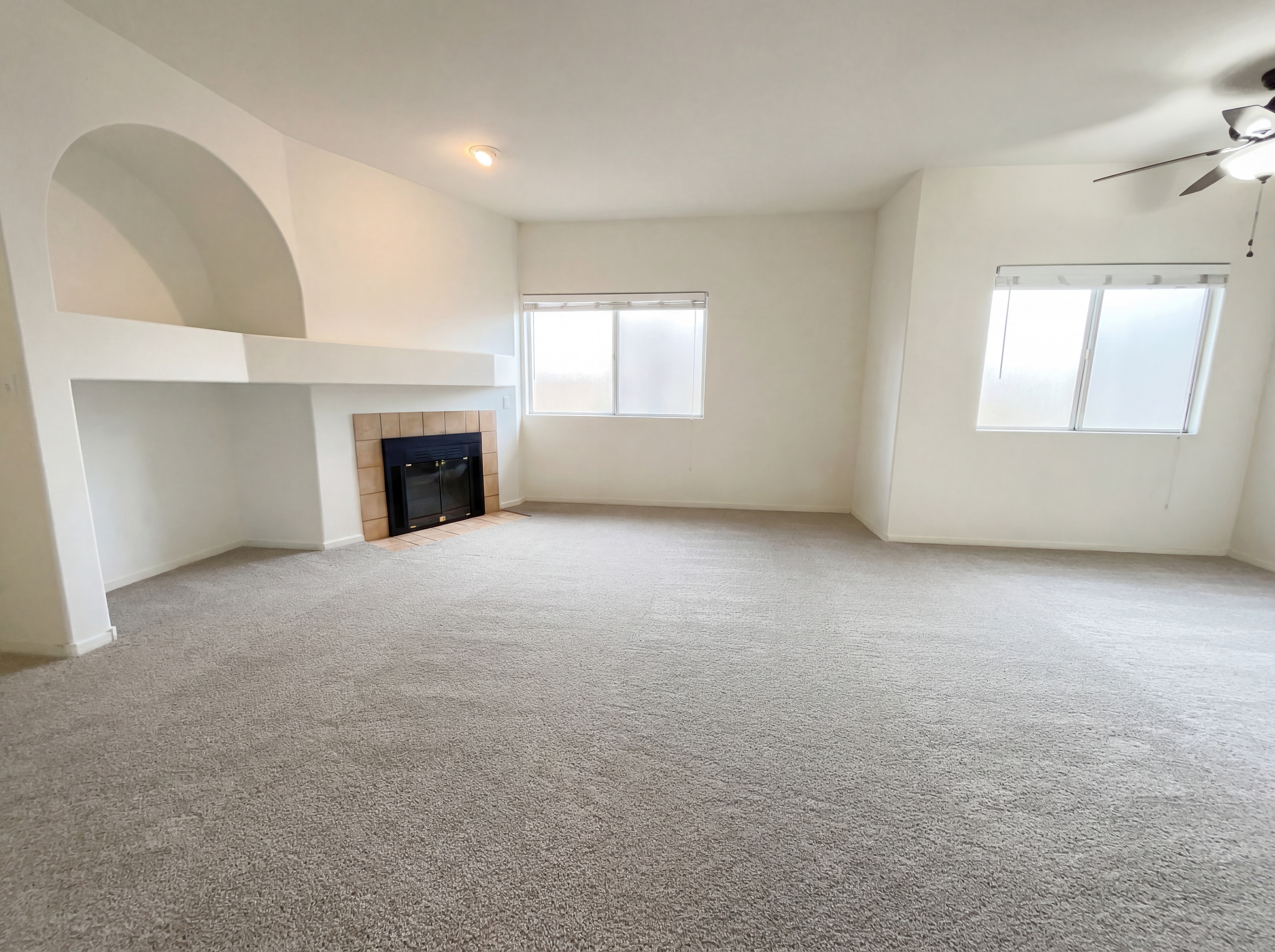 Photo 3 of 19 of 900 Heavenly Hills Ct, Las Vegas, NV