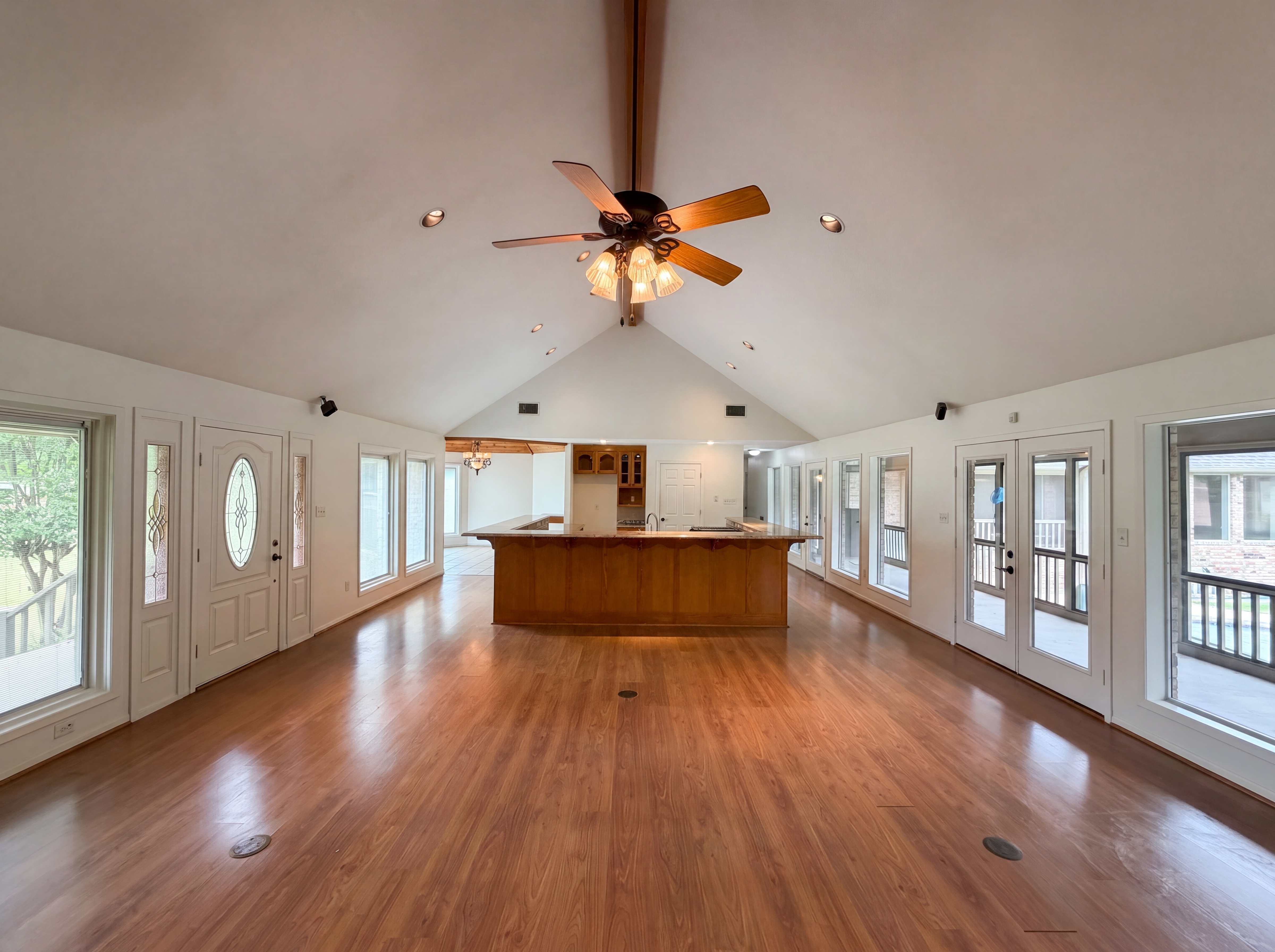 Photo 7 of 22 of 119 County Road 2620, Mineola, TX