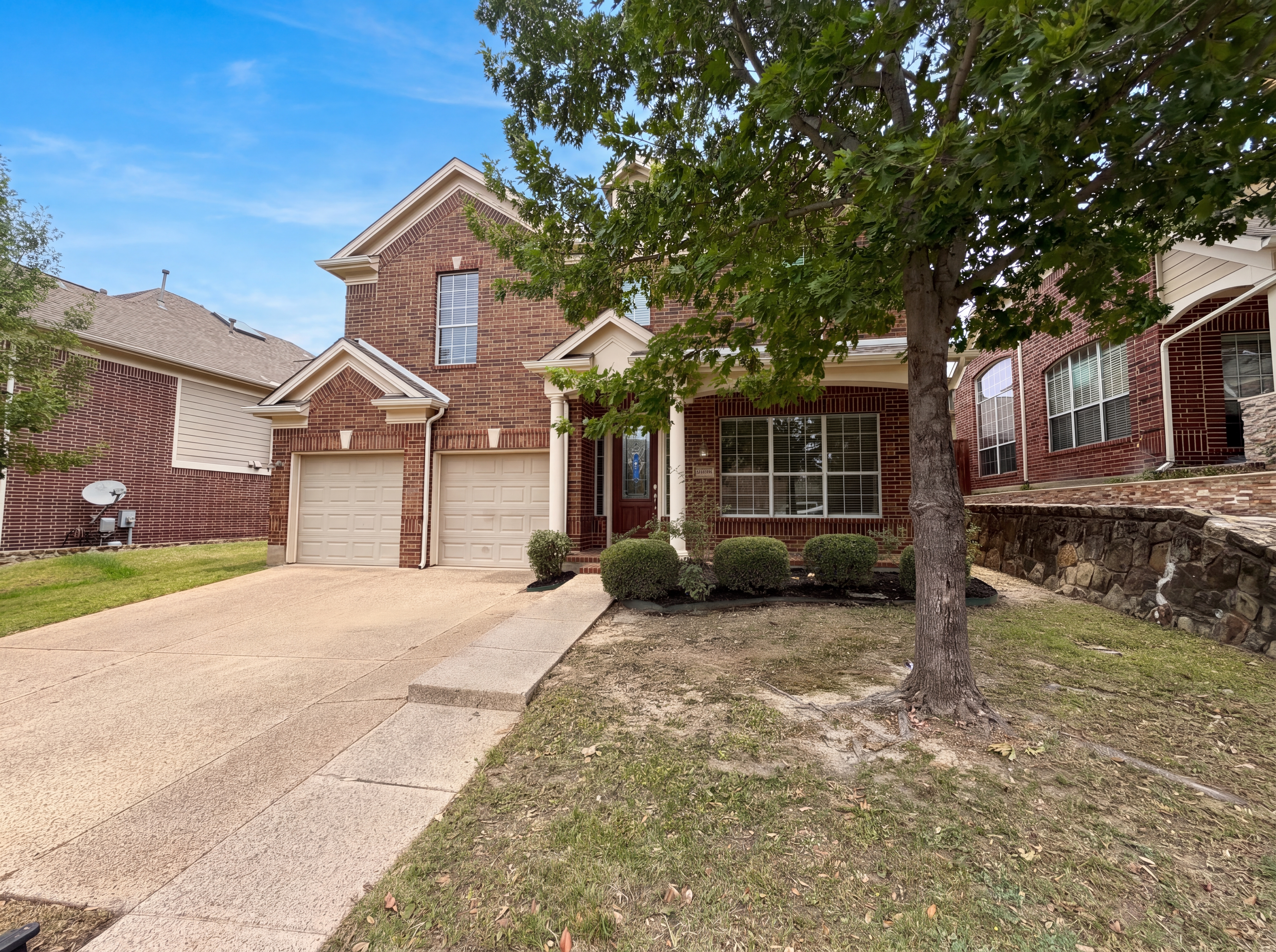 Photo 27 of 32 of 10330 Sandbar Dr, Irving, TX