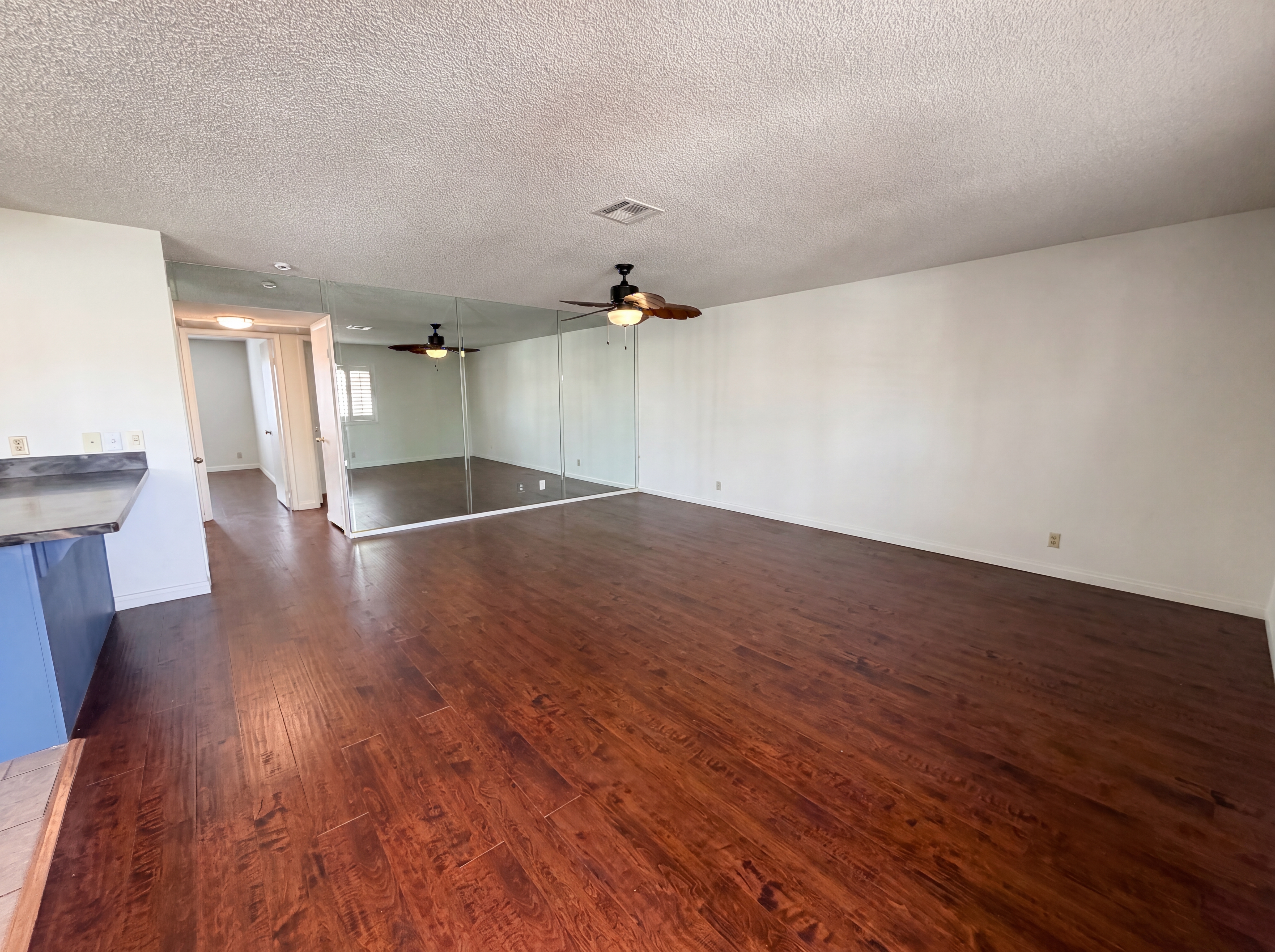 Photo 7 of 47 of 1325 Keifer Ln, Las Vegas, NV
