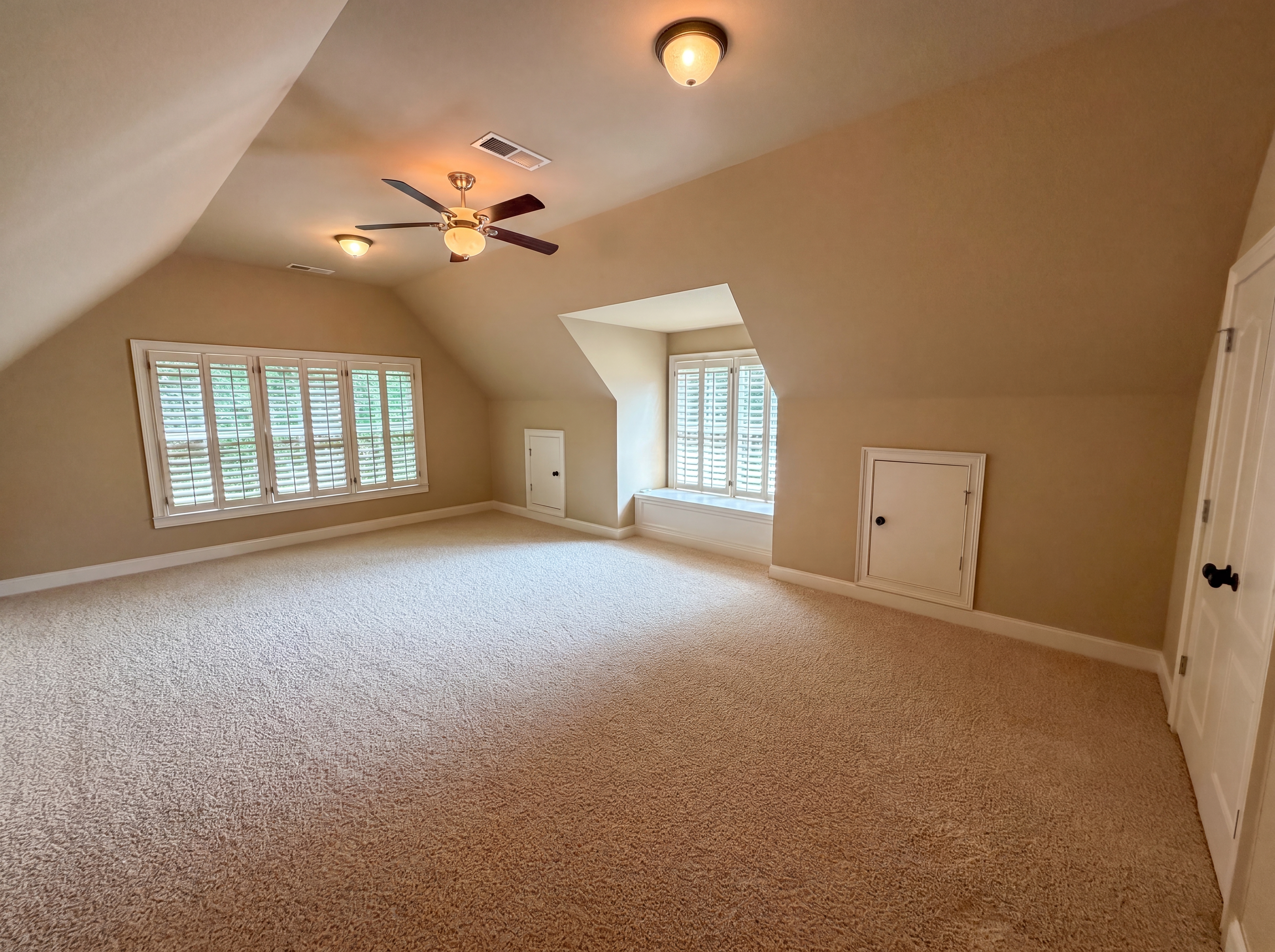 Photo 31 of 71 of 3250 Camellia Ln, Suwanee, GA