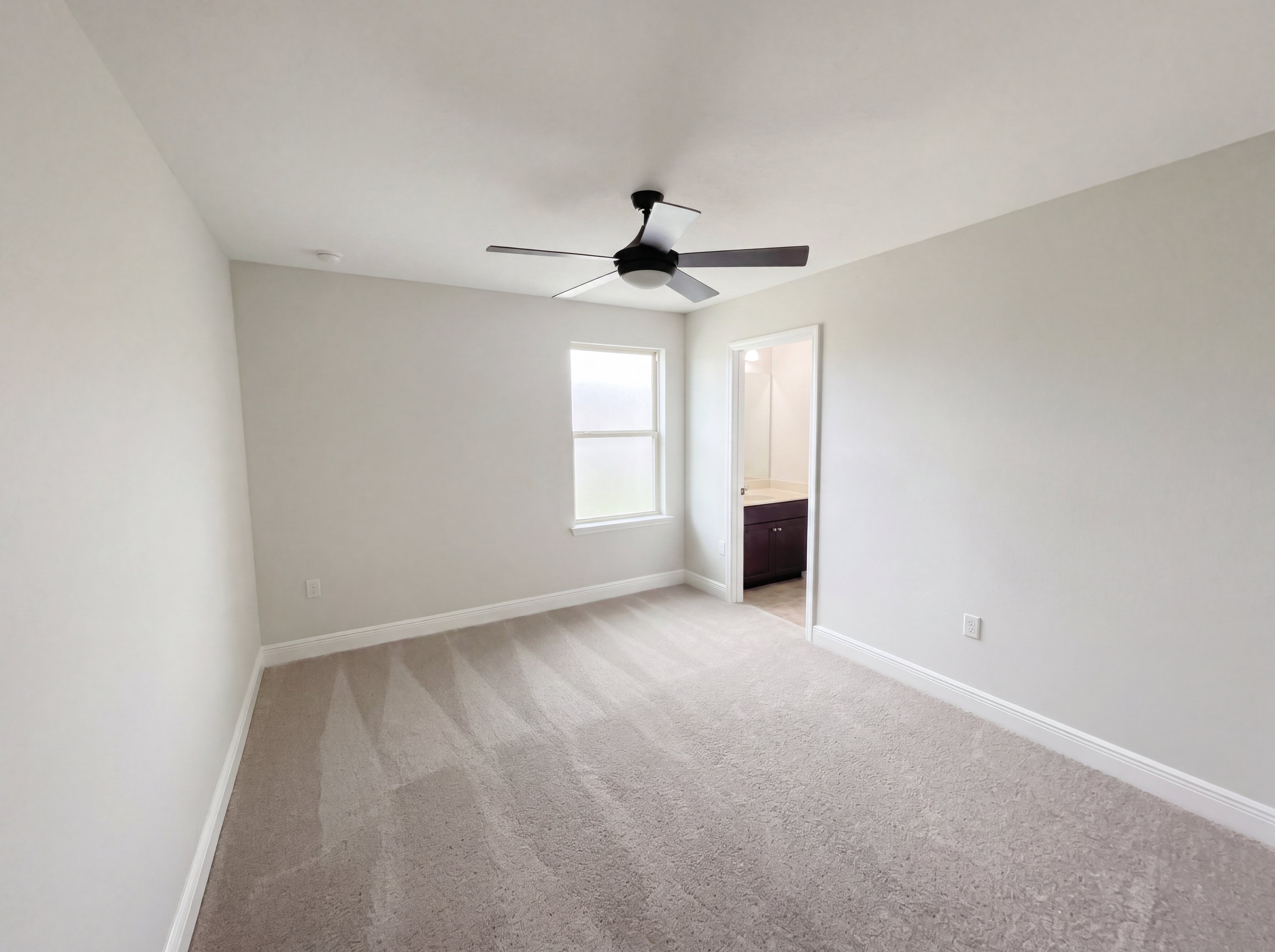 Photo 19 of 52 of 8715 Quiet Meadows Trl, Windermere, FL