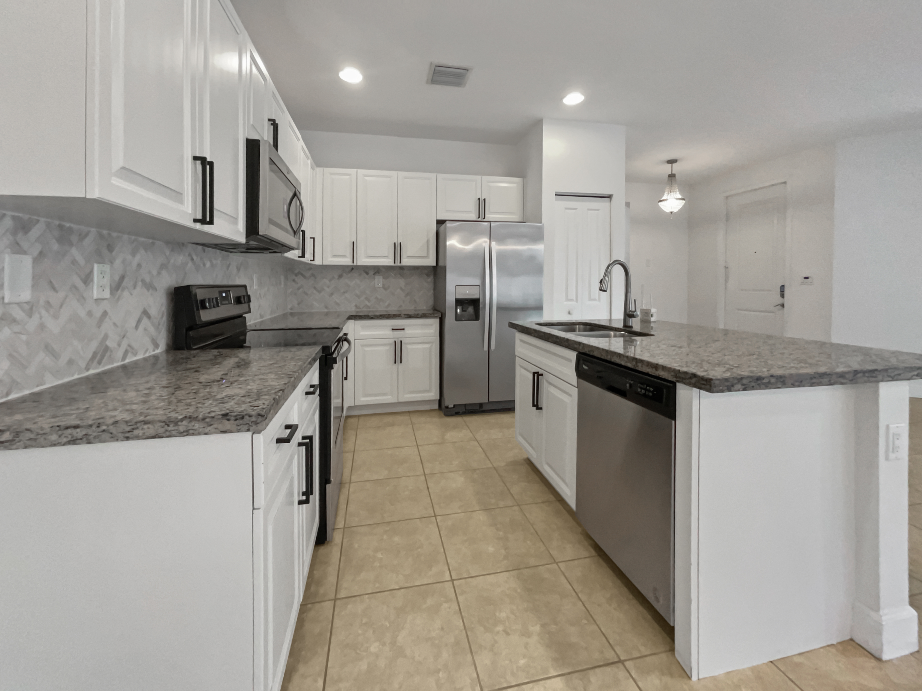 Photo 2 of 28 of 4879 NW 55th Pl, Fort Lauderdale, FL