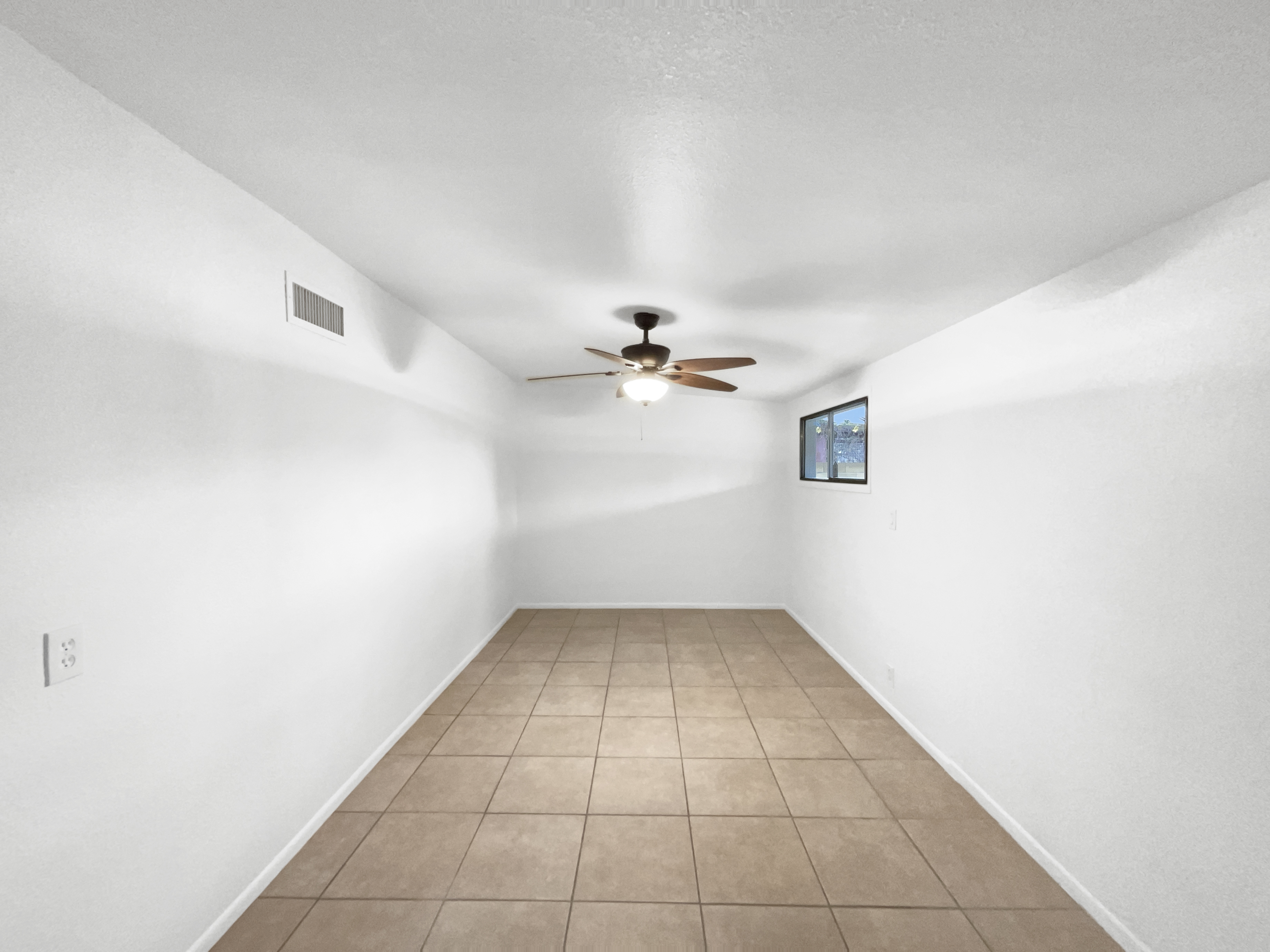 Photo 17 of 19 of 901 W 16th St, Tempe, AZ