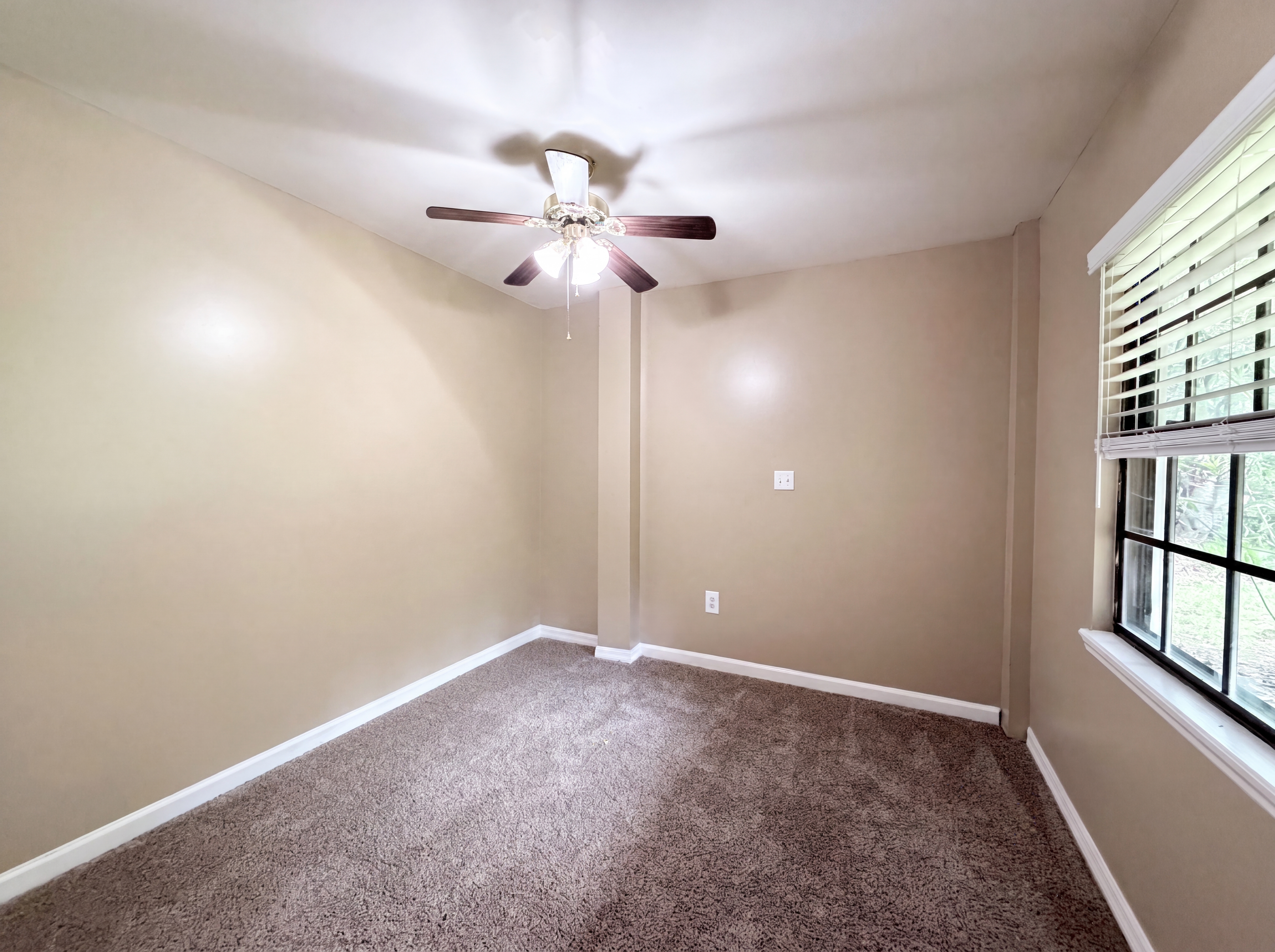 Photo 10 of 18 of 94 Conifer Cir, Middleburg, FL