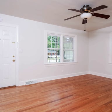 Property photo 3 of 1117 Brownview Dr