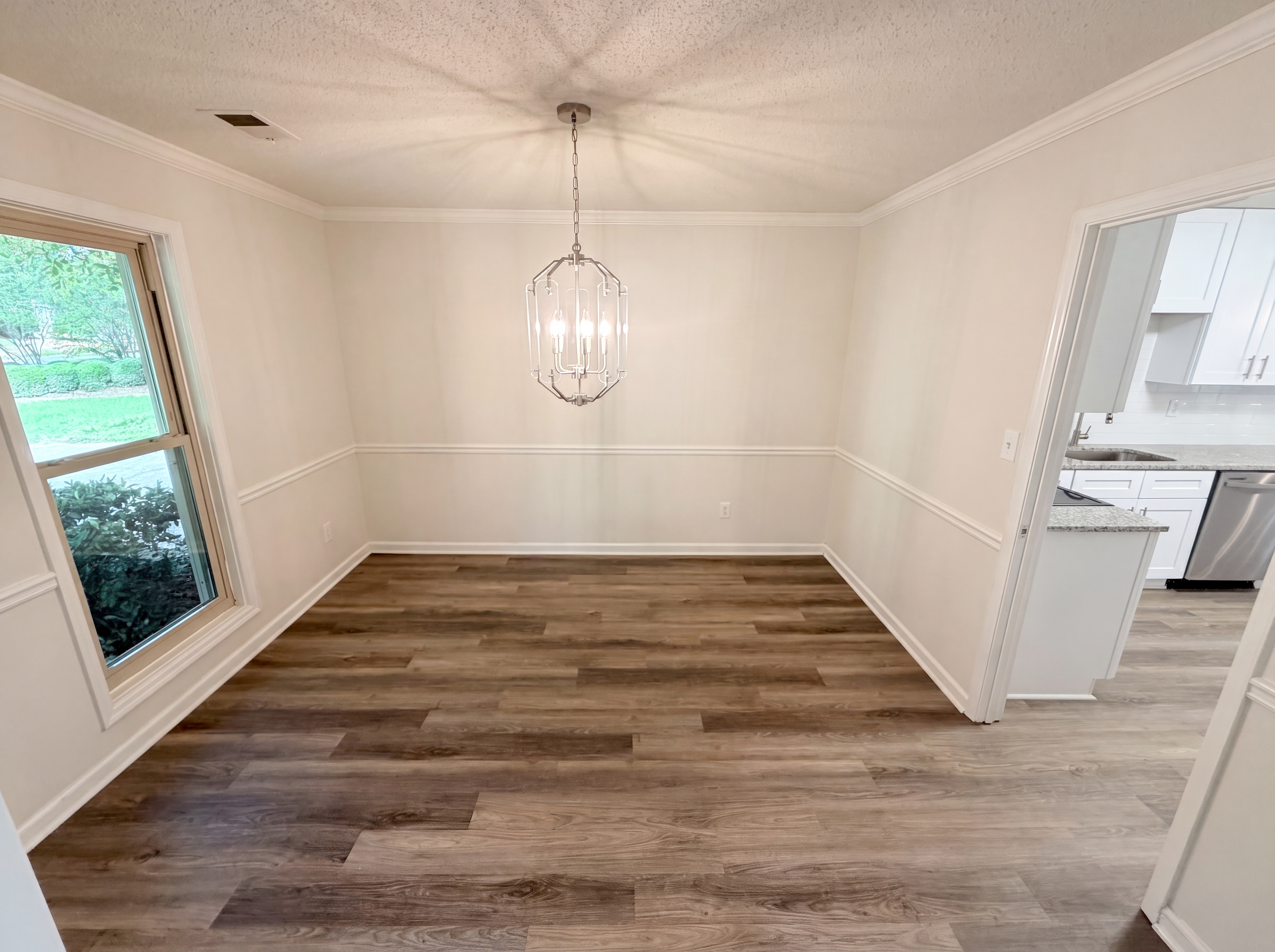 Photo 8 of 29 of 2110 Old Forge Way, Marietta, GA